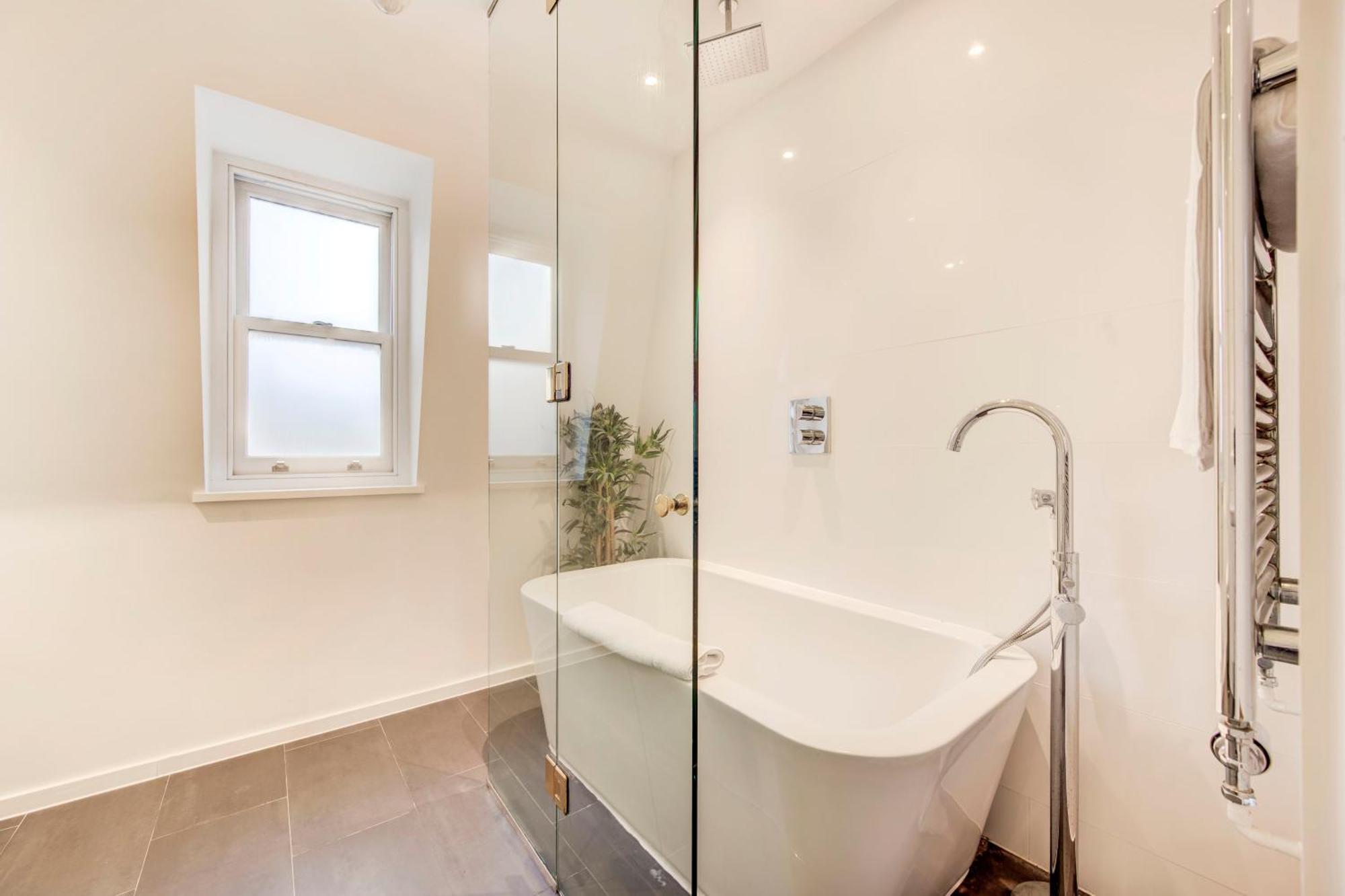 Luxury 3 Bedroom Prime Marylebone Apartment *