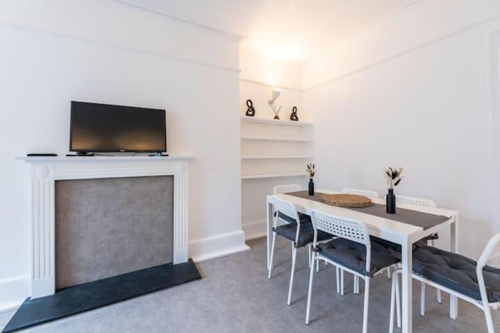 Luxury 2 Bedroom Flat In Balcombe Street Apartment London