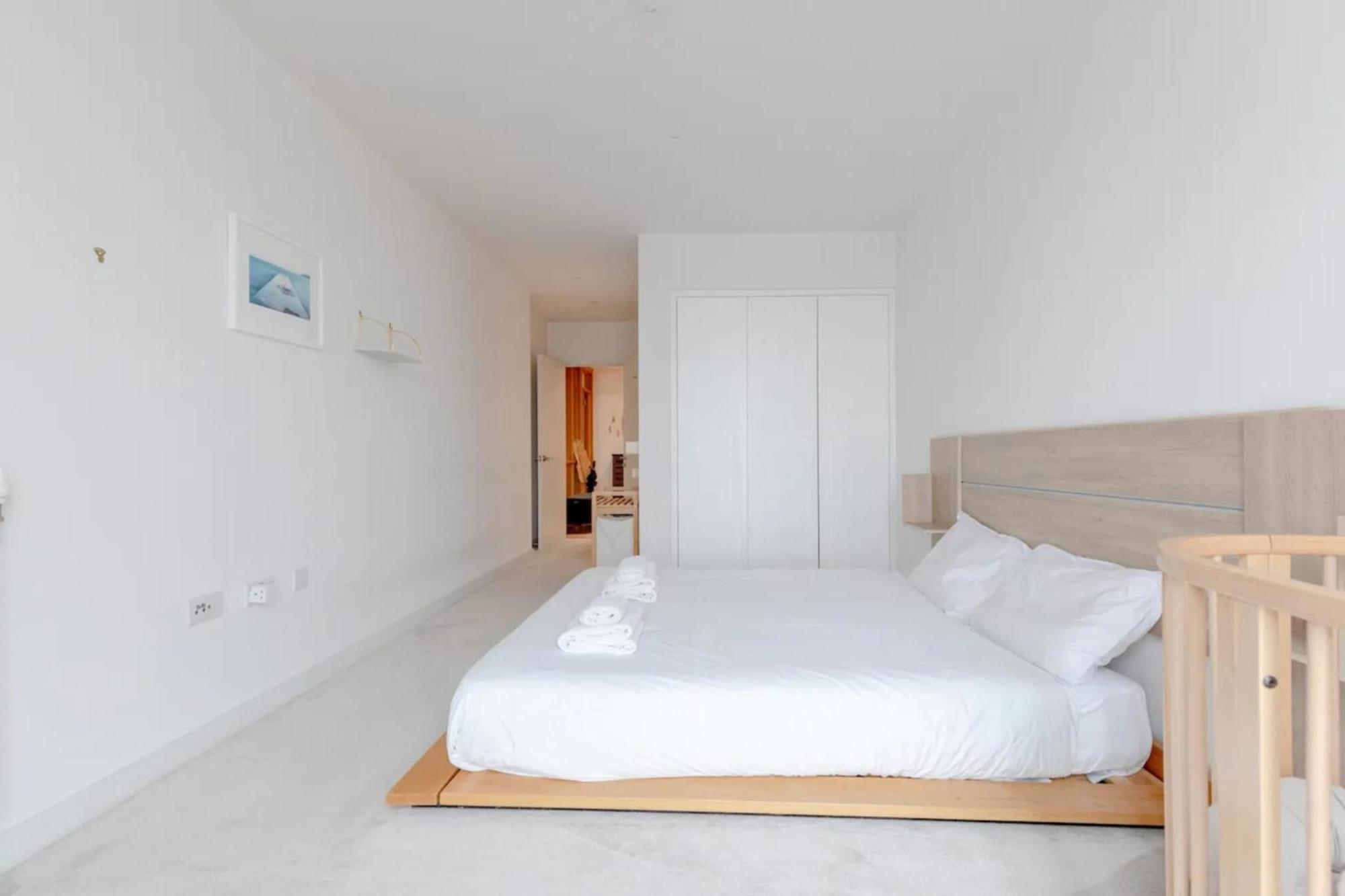 Apartamento Charm & Convenience 3 Bed Near Excel