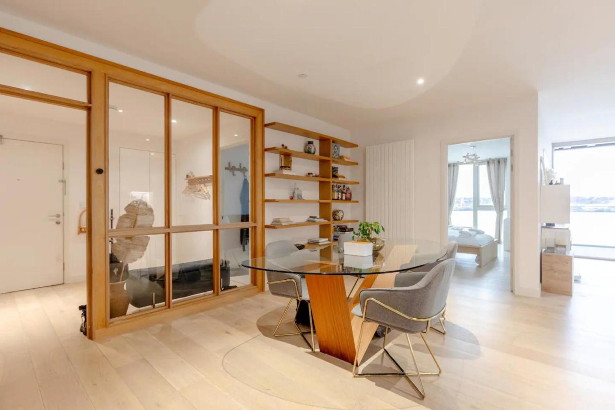 Charm & Convenience 3 Bed Near Excel Apartamento Londres