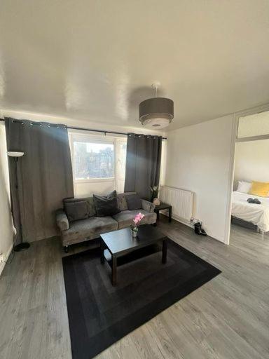 Holloway Ap Apartamento *
