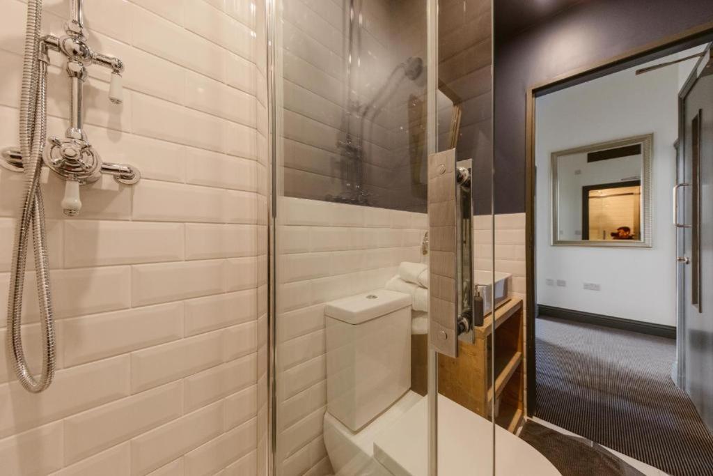 Apartment Grand Prix House London