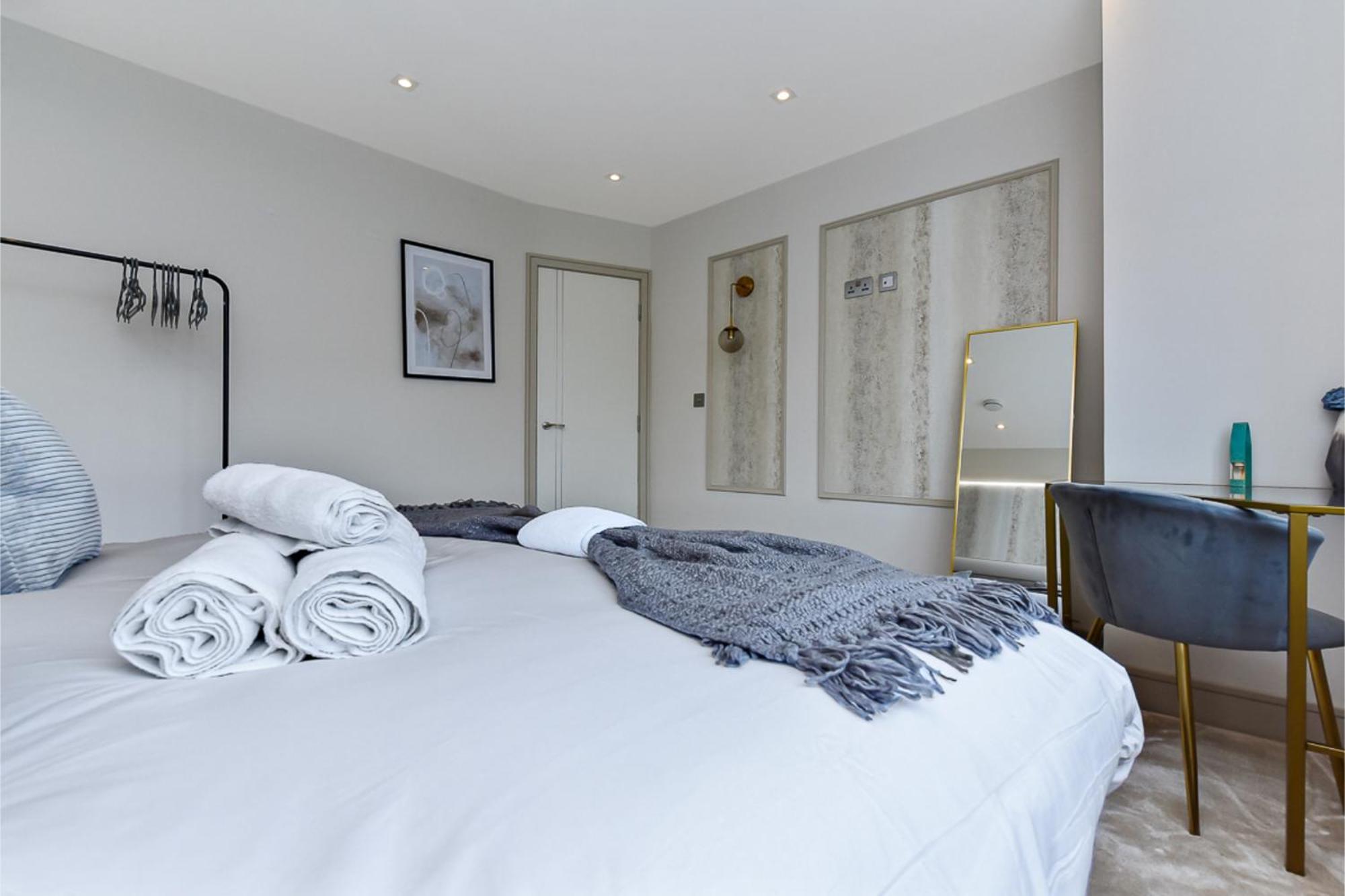 Contemporary 2 Bedroom Flat In Excellent Location! Apartamento