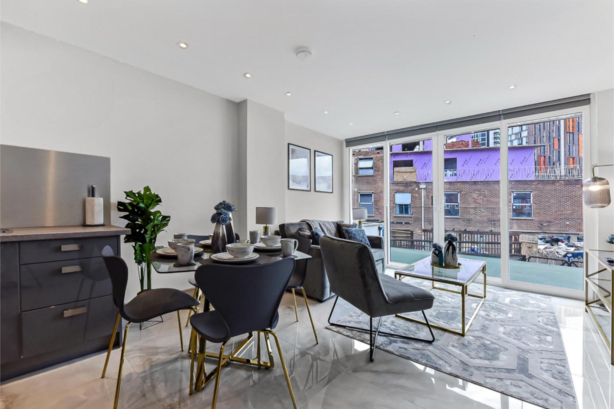 Contemporary 2 Bedroom Flat In Excellent Location! Apartamento