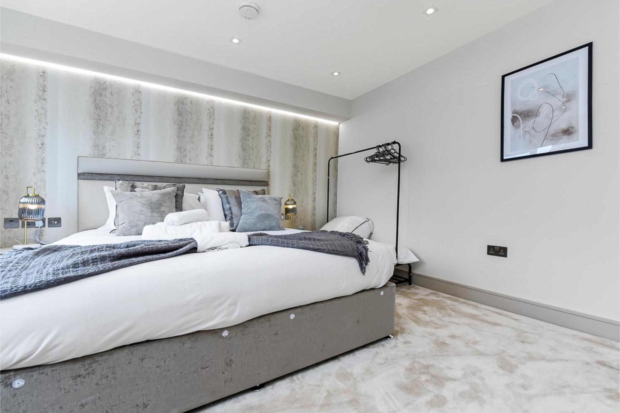 Appartement Contemporary 2 Bedroom Flat In Excellent Location!