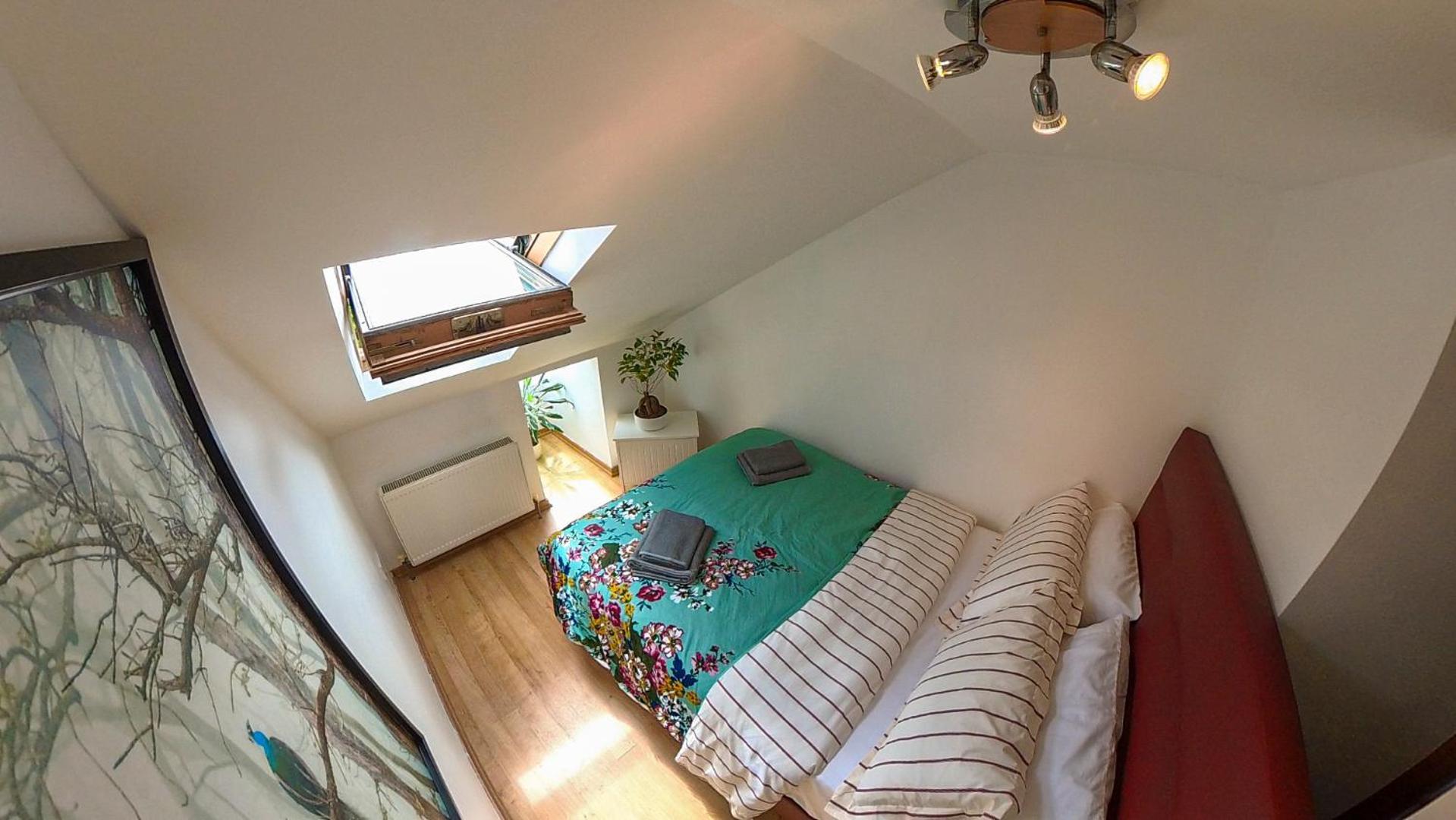 1 Bed Attic Flat With Easy Reach To Centre Apartamento Londres