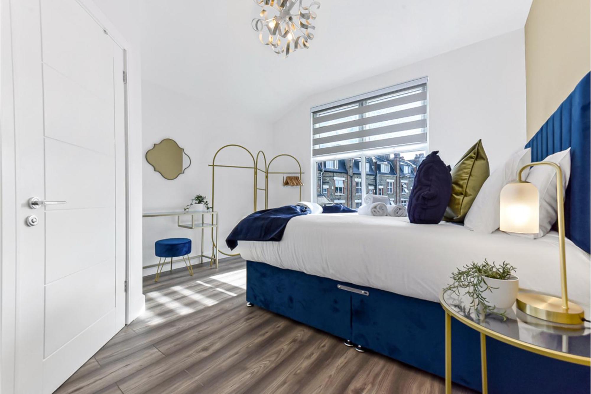 Lovely Two Bedroom With Ensuite Bathrooms Appartement