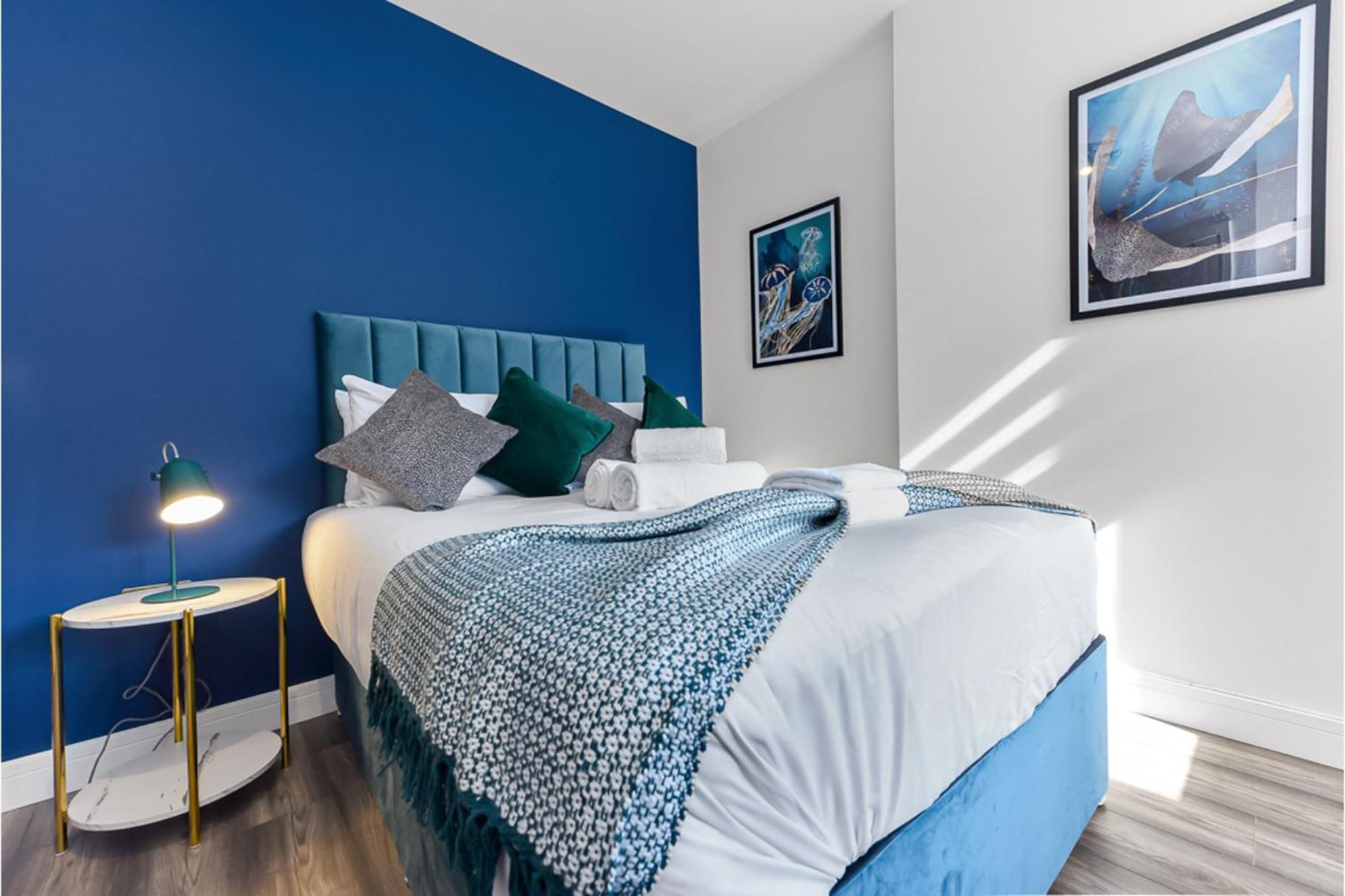 Lovely Two Bedroom With Ensuite Bathrooms