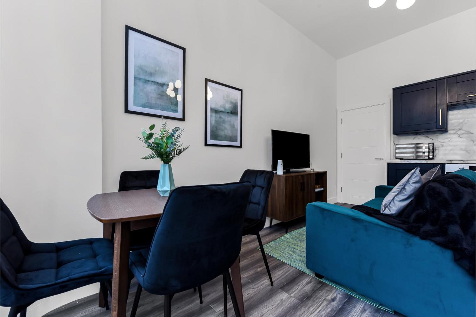 Fabulous One Bedroom Flat With Private Garden