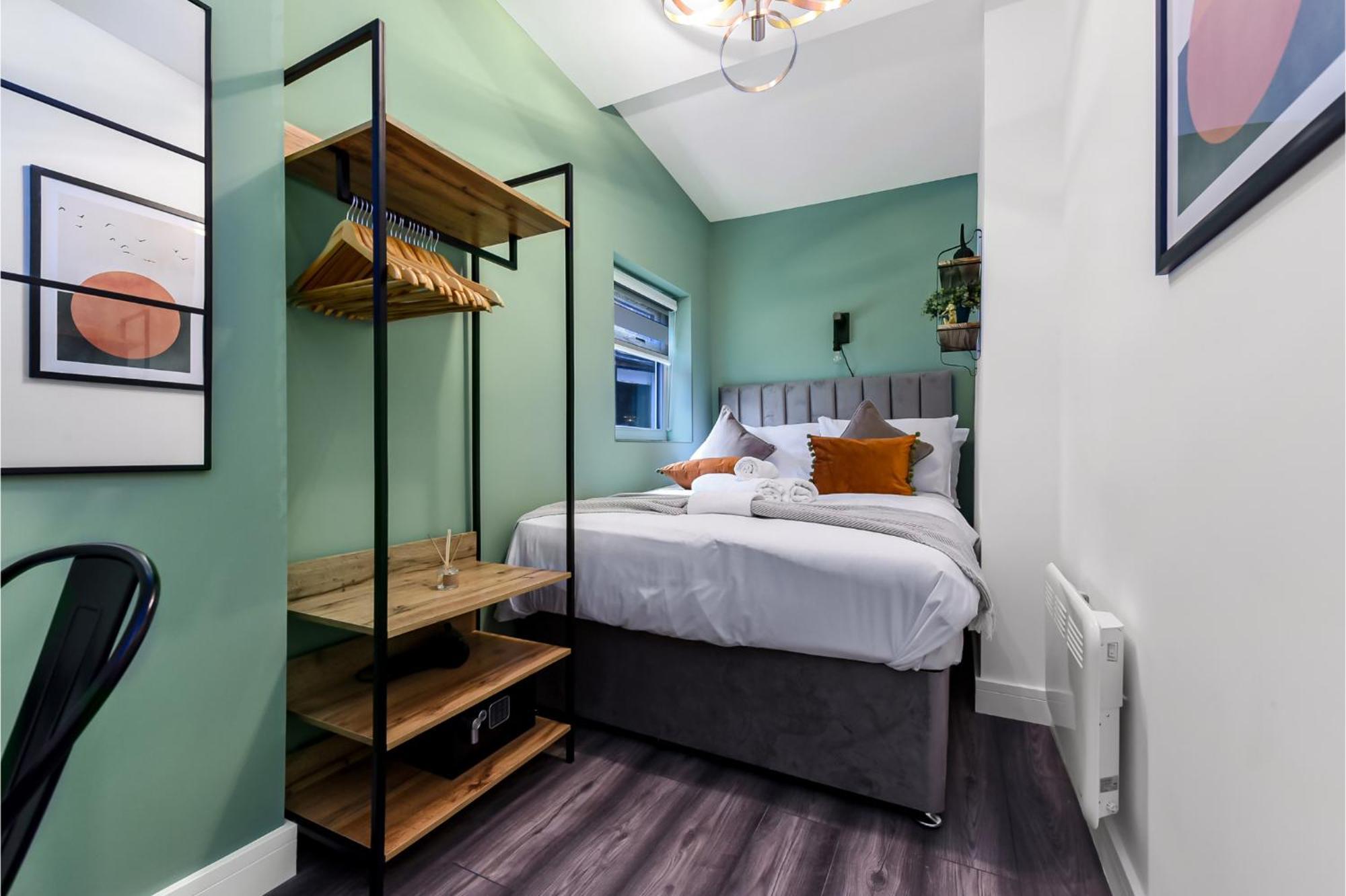 Fabulous One Bedroom Flat With Private Garden * Londres