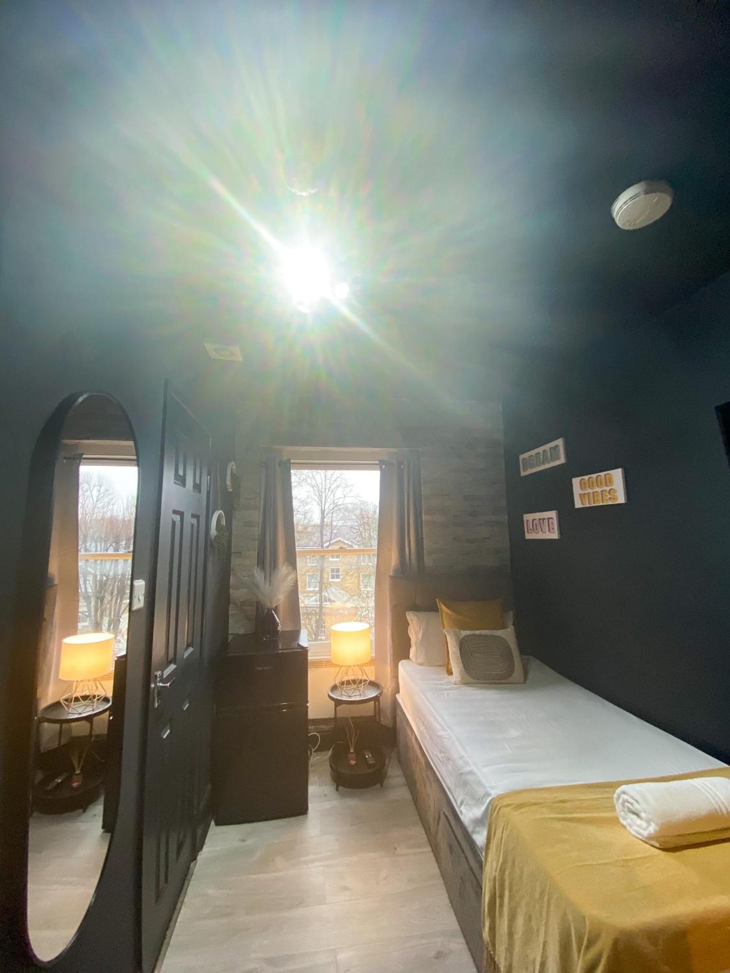 Cozy Flat Holland Road Close To Westfield London