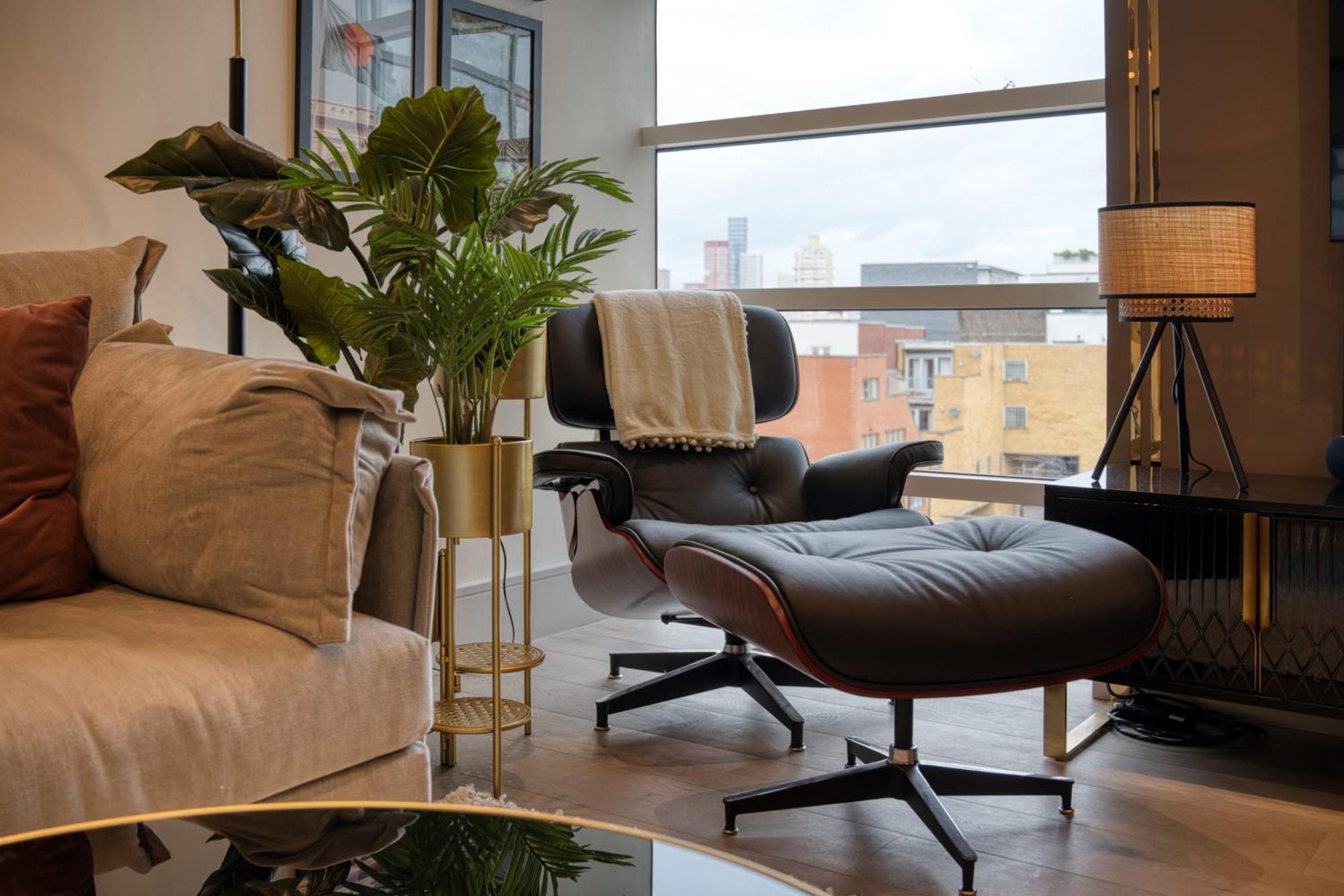 Luxury Designer Apartment *