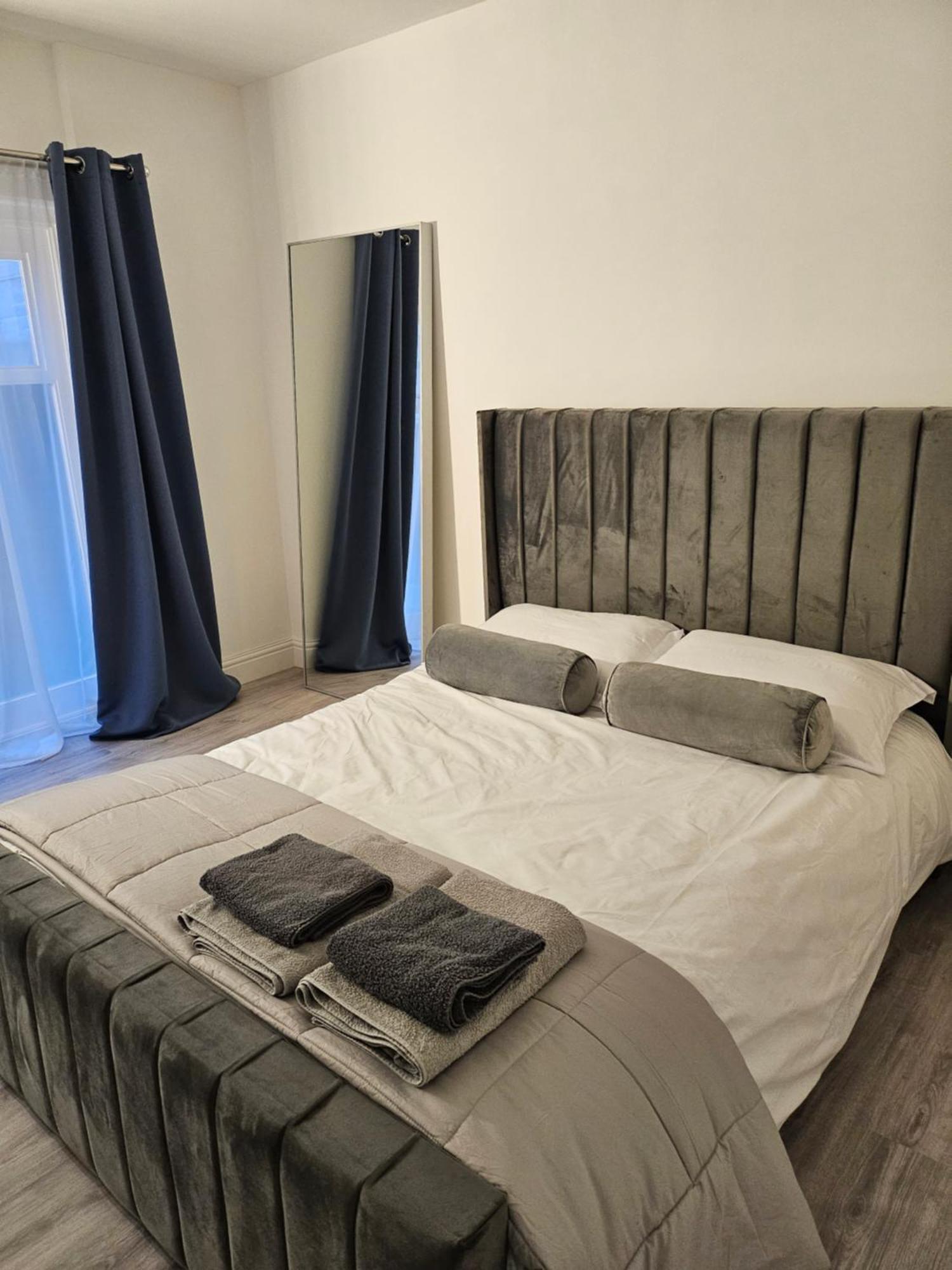 Apartamento Spacious 1 Bedroom Flat With Private Garden. Ideal For Business Travelers And Couples. 2 Mins Away From Paddington Station. Londres