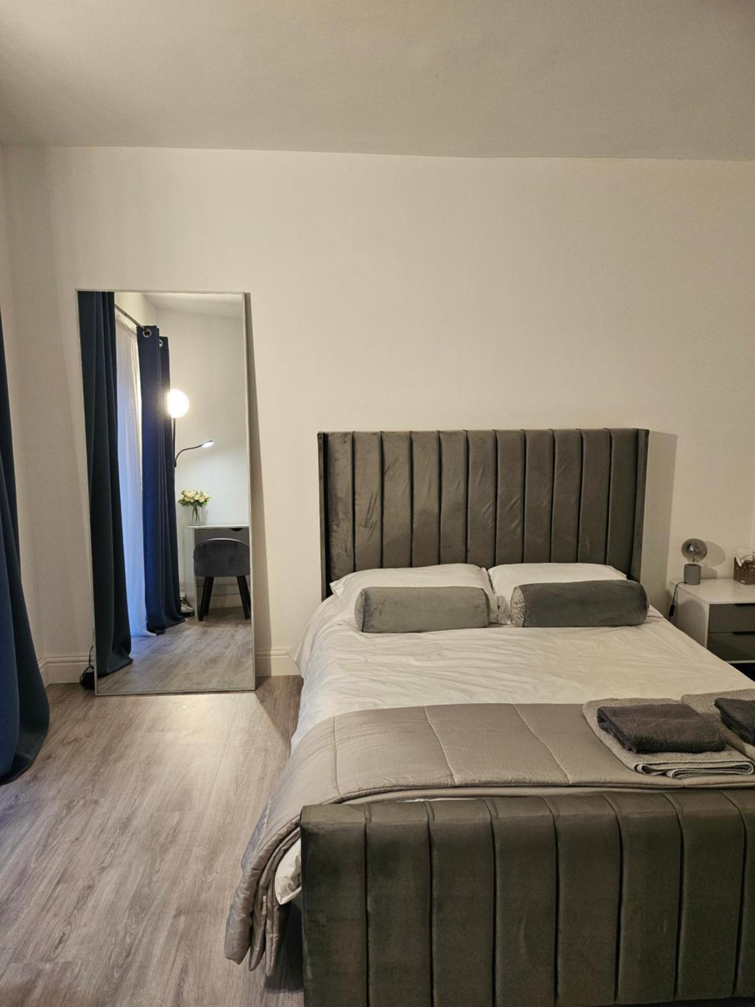 Apartamento Spacious 1 Bedroom Flat With Private Garden. Ideal For Business Travelers And Couples. 2 Mins Away From Paddington Station. *