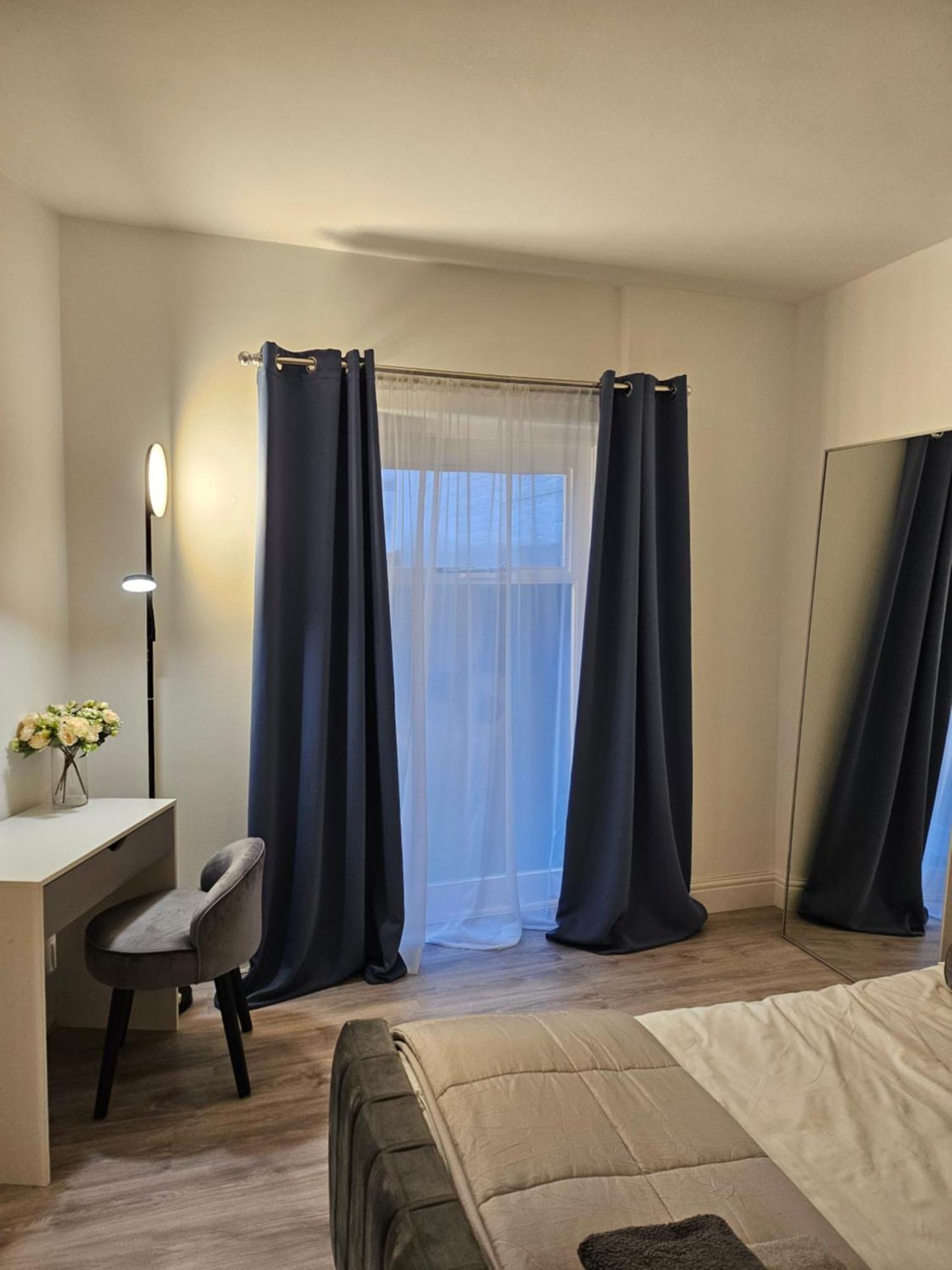 Apartamento Spacious 1 Bedroom Flat With Private Garden. Ideal For Business Travelers And Couples. 2 Mins Away From Paddington Station. Londres