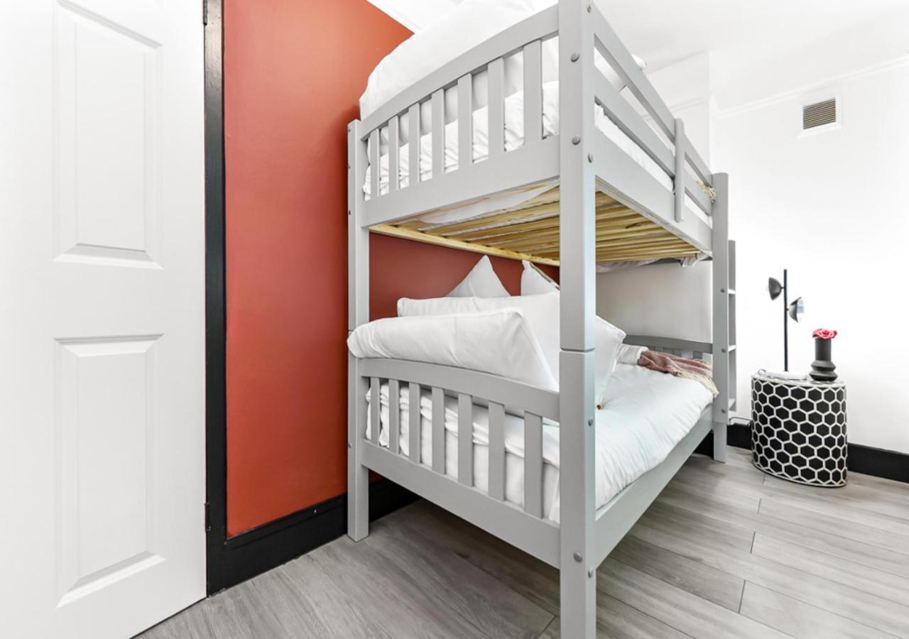Radiant Serenity 2br Flat Sleeps 4 Warm Ambiance Apartment