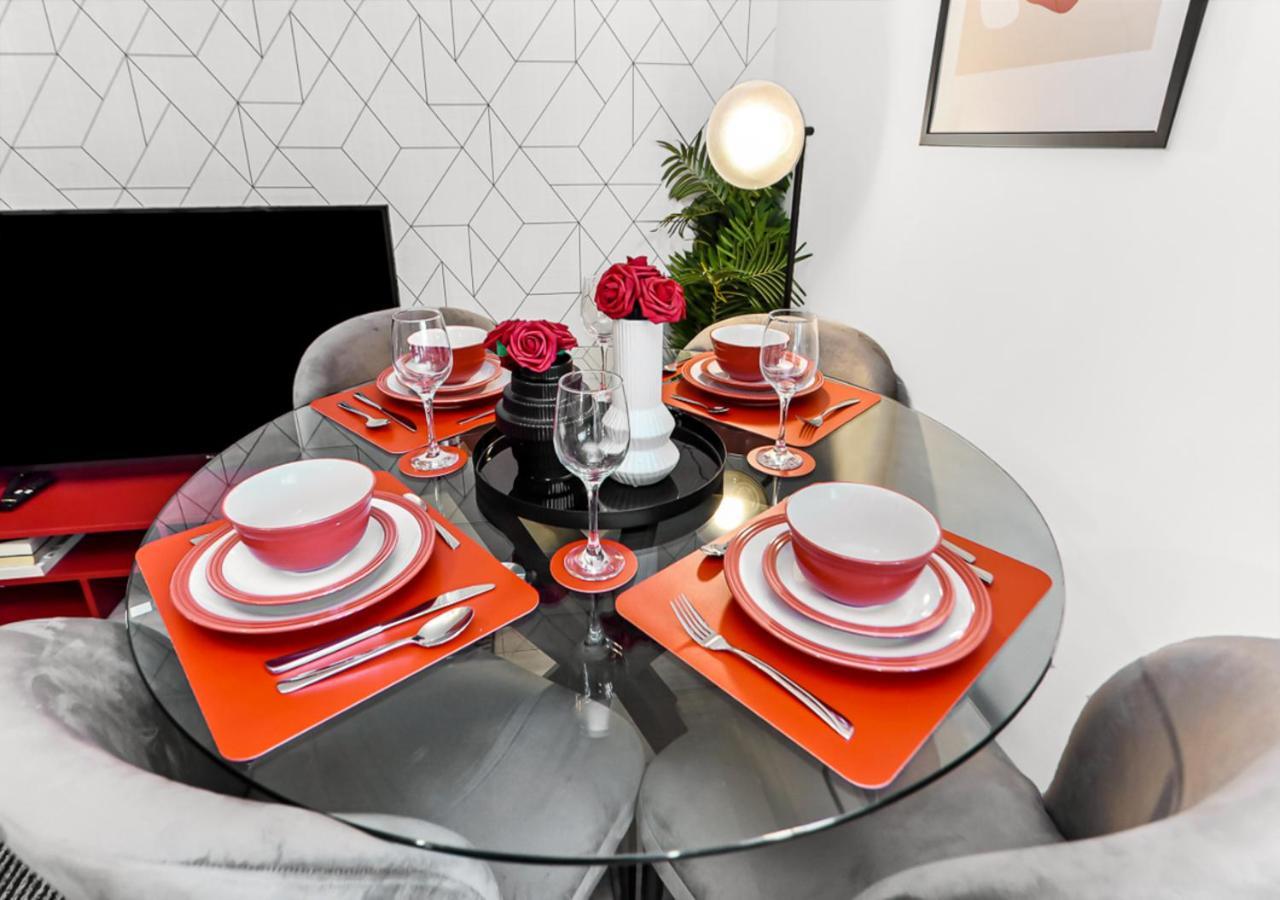 Radiant Serenity 2br Flat Sleeps 4 Warm Ambiance Apartment
