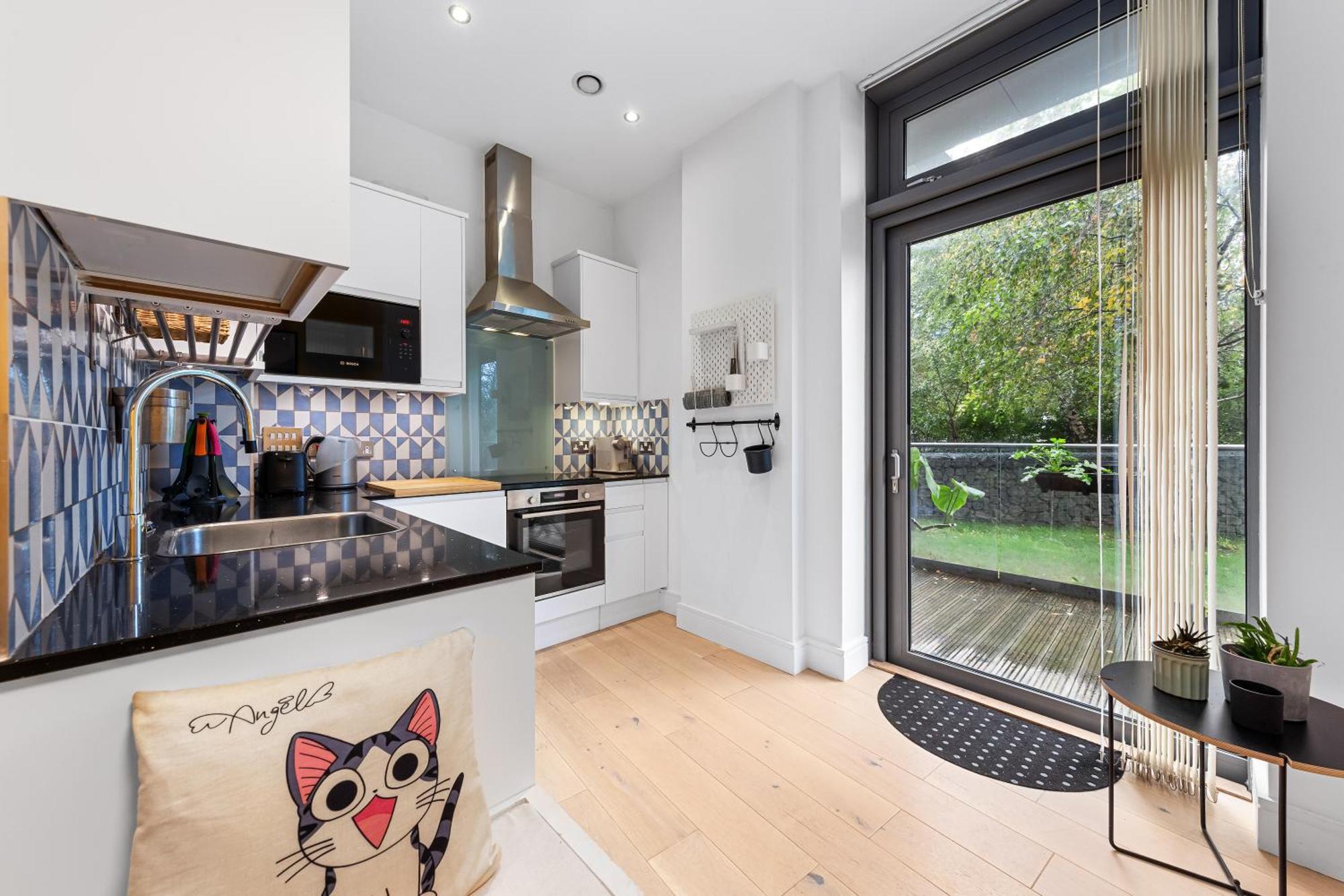 Apartment Trendy 2 Bed Flat In Greenwich With Car Parking