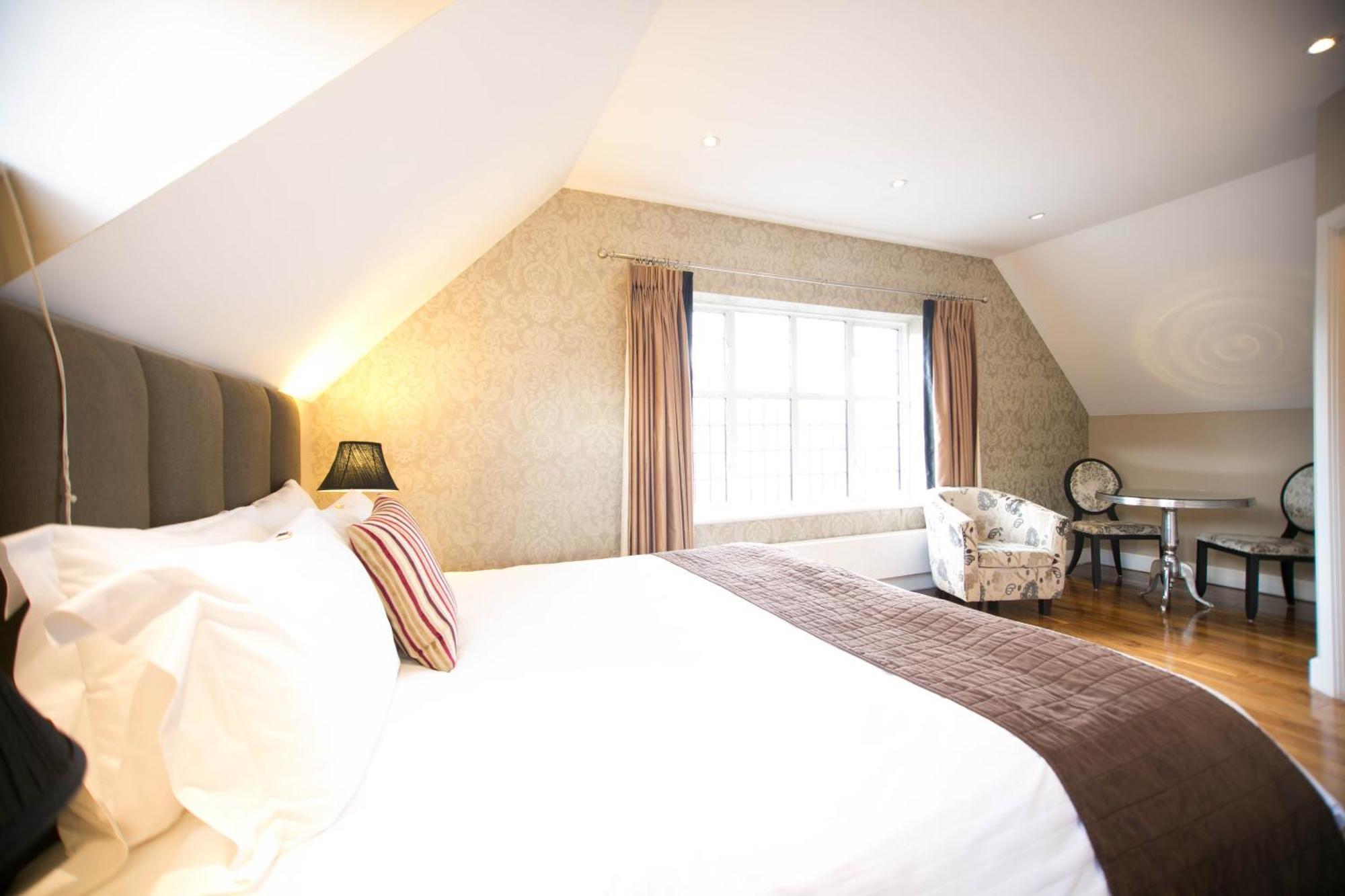 The Pillar Hotel