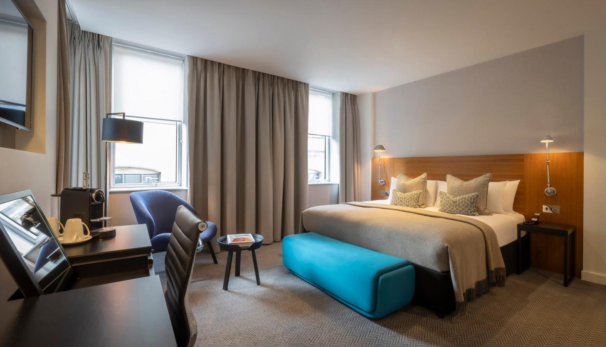 Clayton Wall Hotel