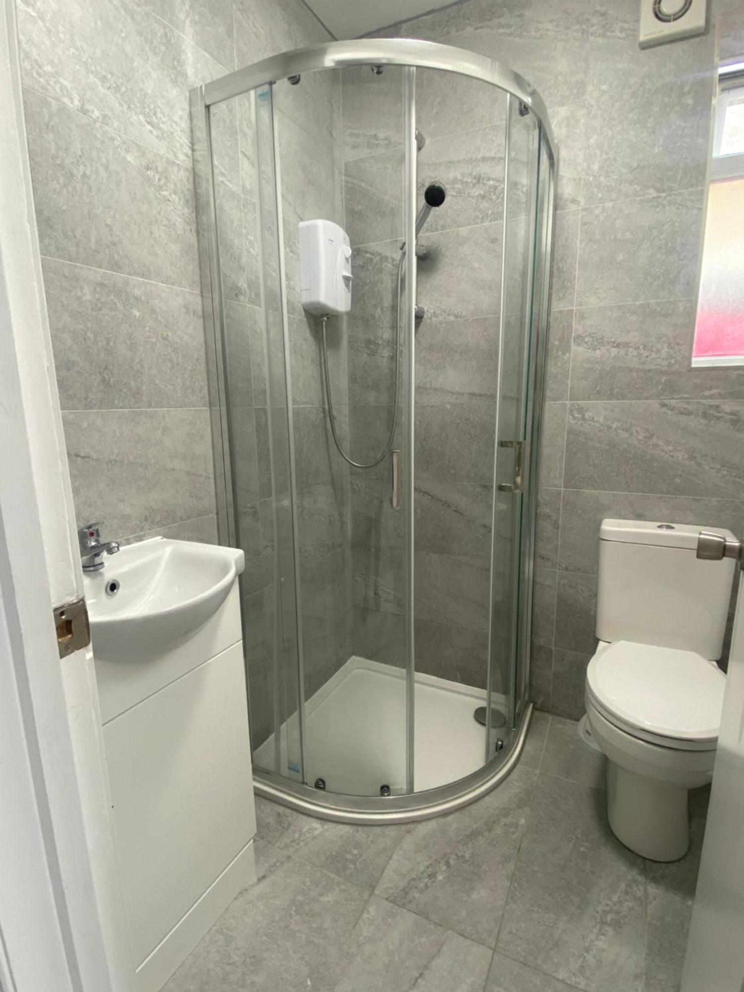 Cosy House In Newham Privatunterkunft London