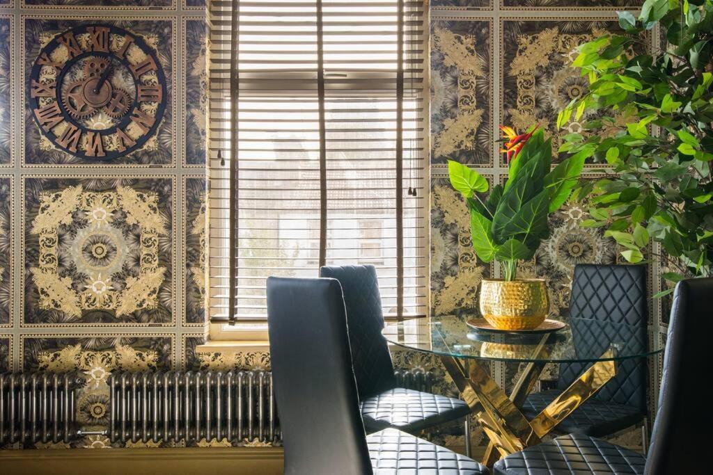 Apartamento Lux Versace Pad Sleeps 10 Hot Tub, Cinema & Games