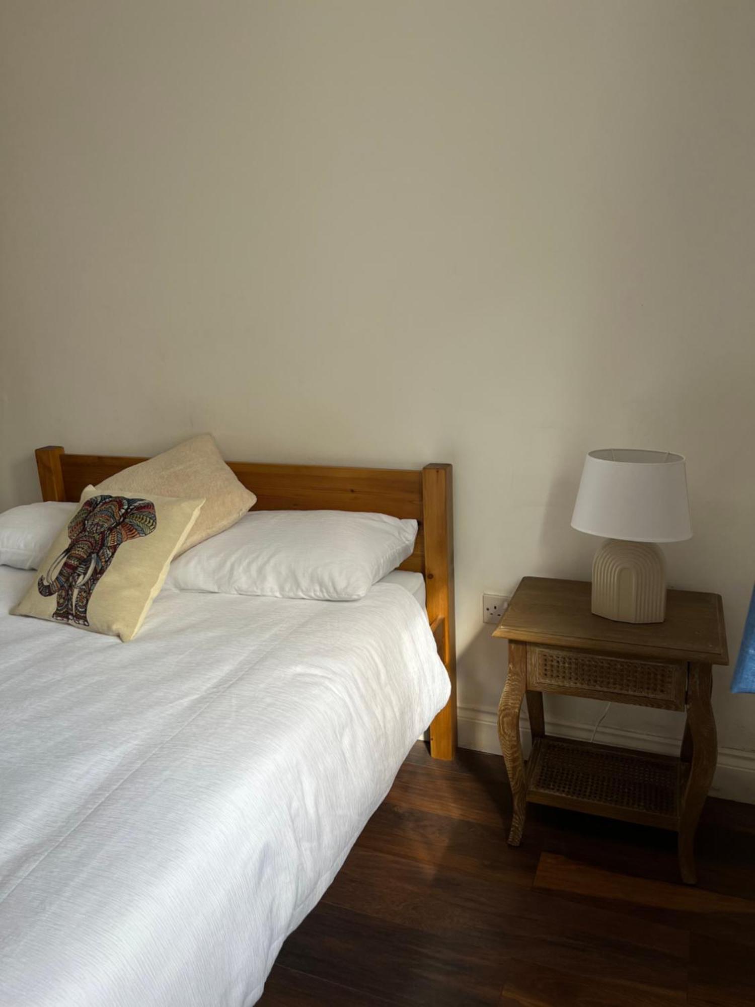 Apartamento Comfortable Two Bedroom Modern