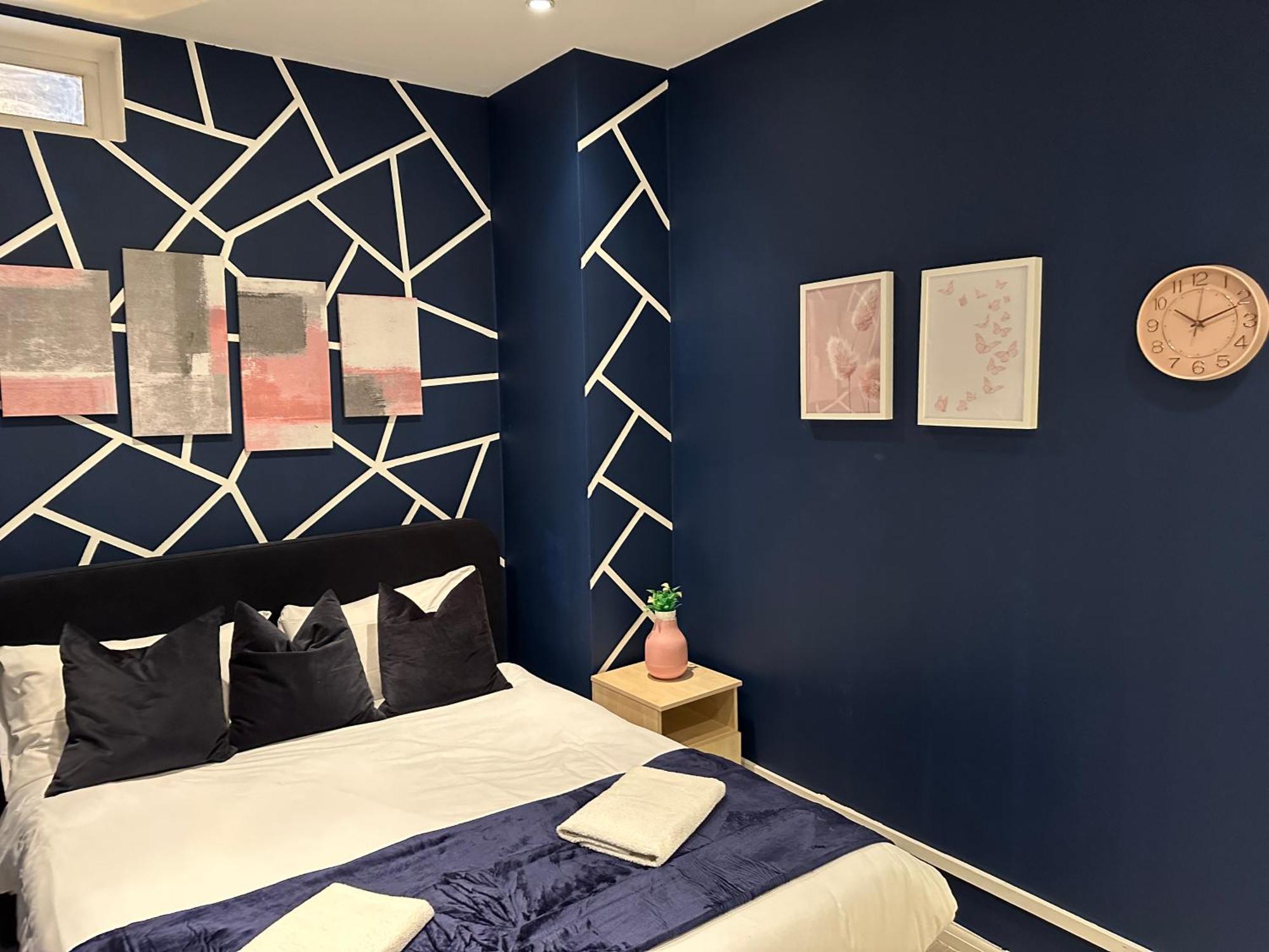 Stunning Flats Edgware Road Central * Londen