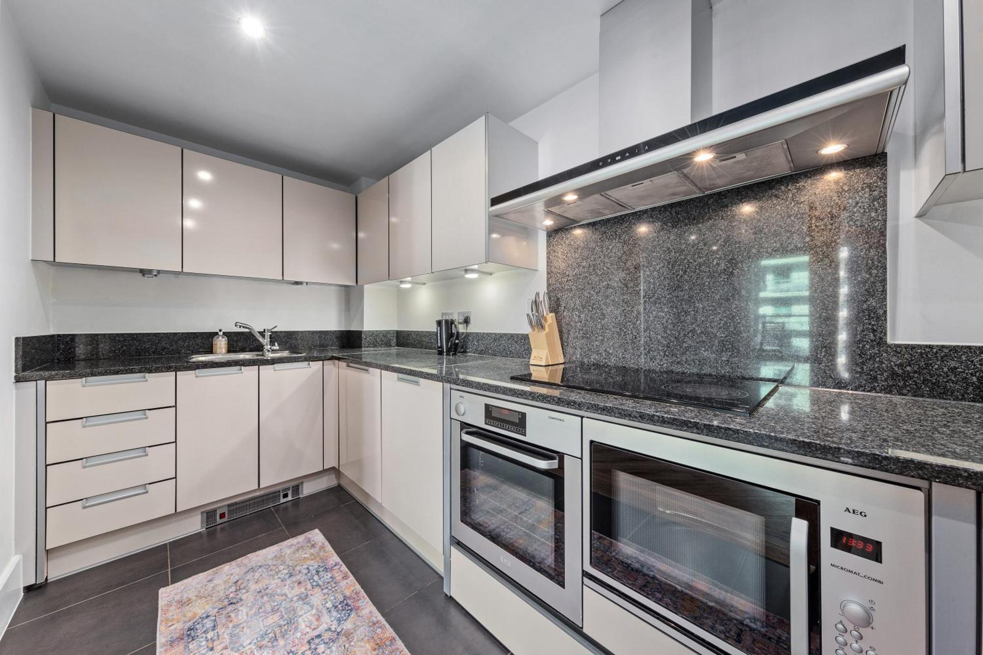 Vauxhall Large 2bedroom With Amazing River View Panoramic Balcony * Londres