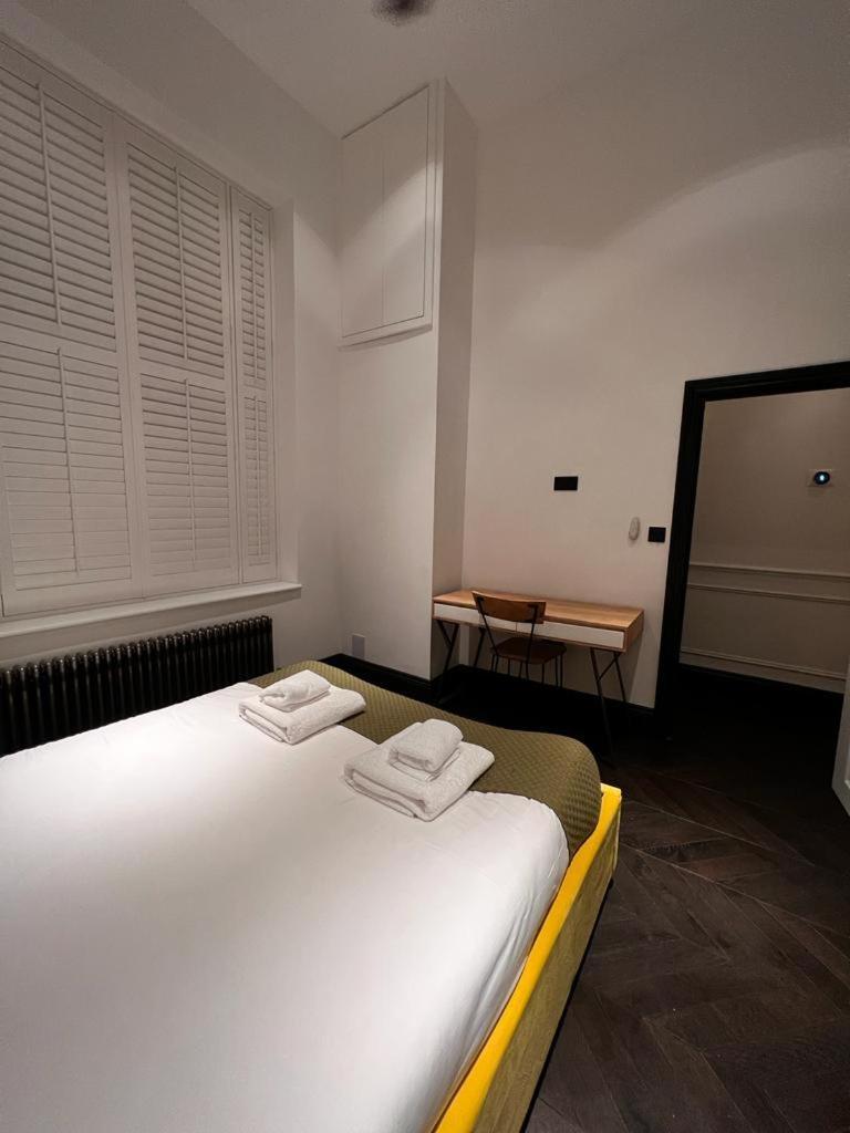 Earl's Court Luxe Apartment *
