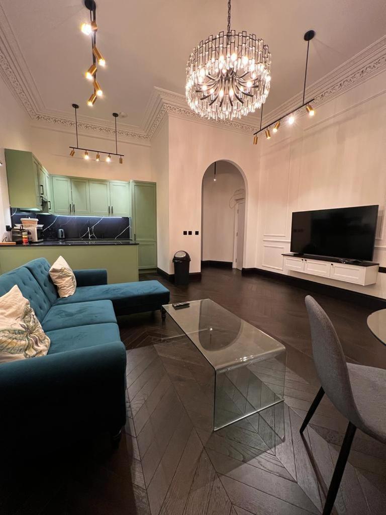 Earl's Court Luxe London