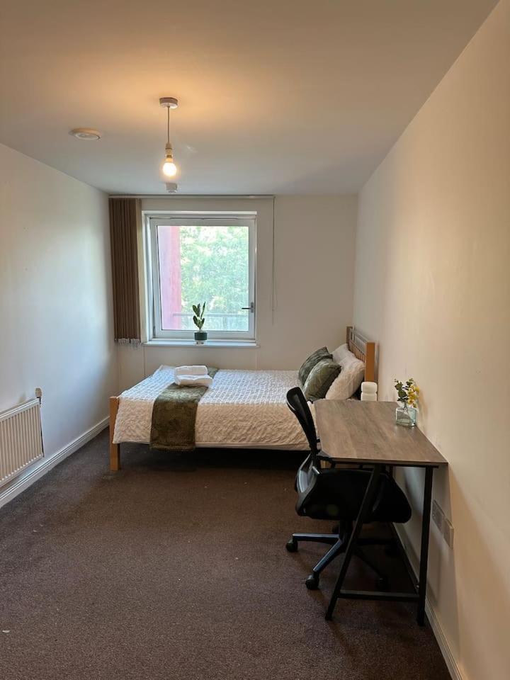 New Build 2 Bedroom With 2 Bath In