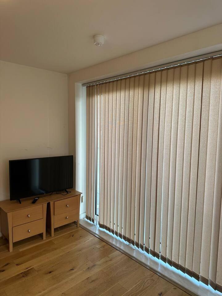 New Build 2 Bedroom With 2 Bath In * Londres