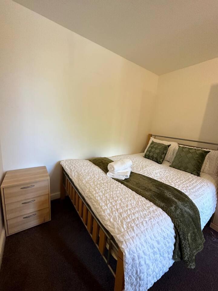 New Build 2 Bedroom With 2 Bath In Apartamento Londres