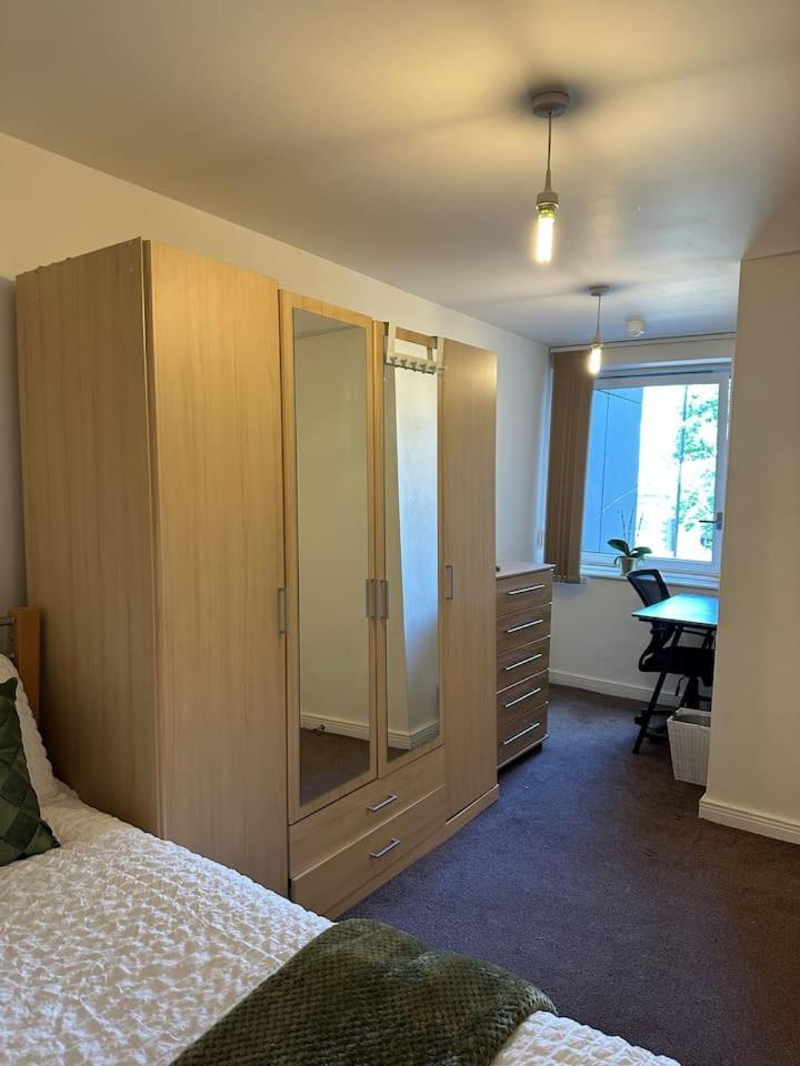 New Build 2 Bedroom With 2 Bath In Apartamento Londres