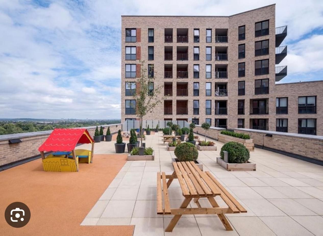 Stunning One-bedroom Apartment- Next To Tube Station- Sleeps 3 Apartamento