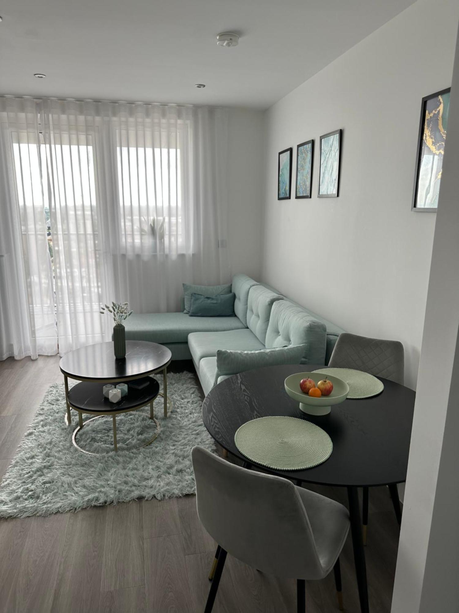 Apartamento Stunning One-bedroom Apartment- Next To Tube Station- Sleeps 3 *
