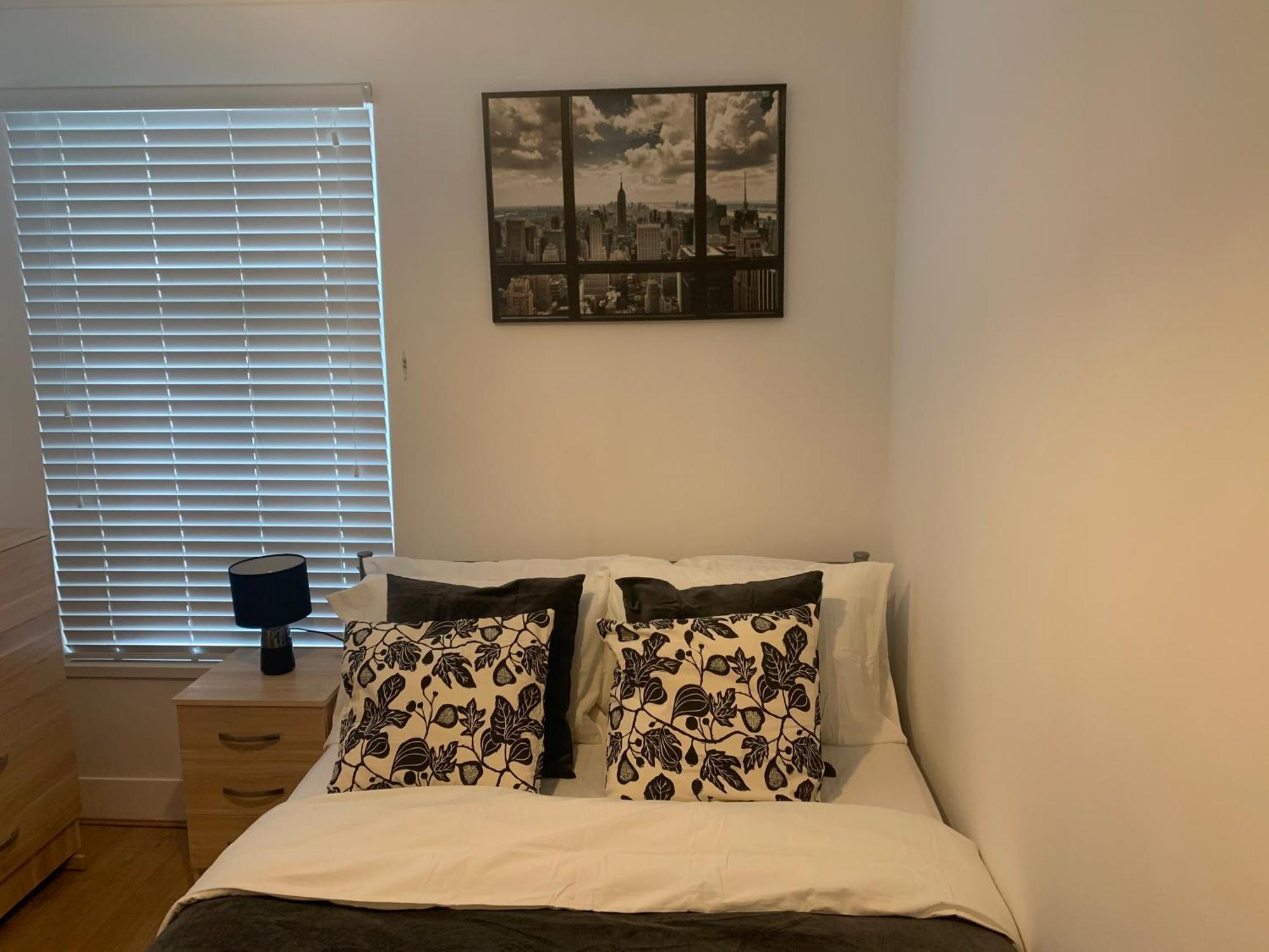 Stratford Cozy Double Homestay *