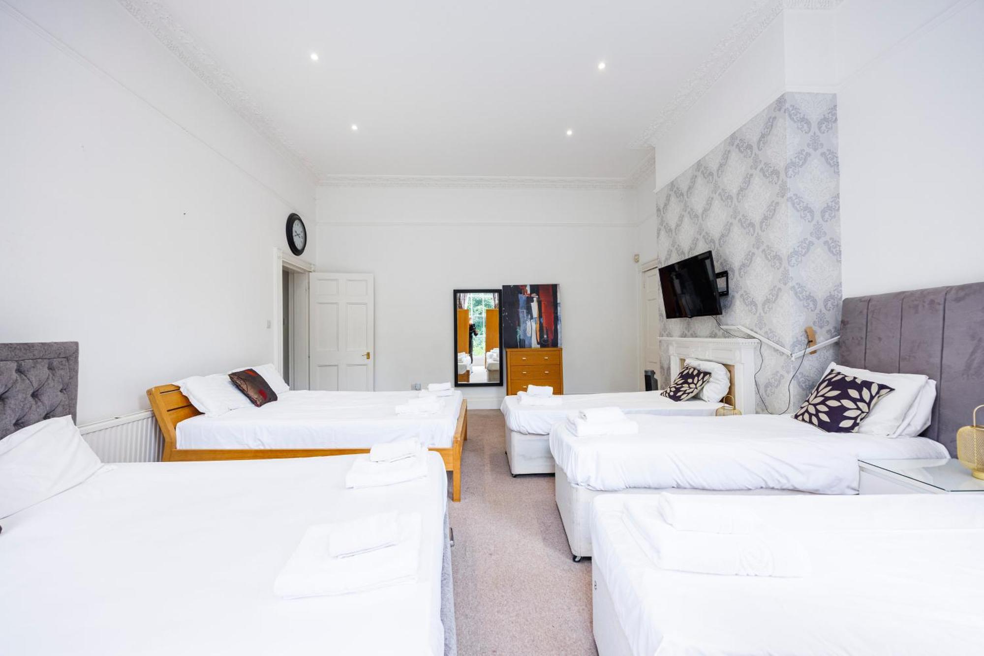 Apartamento Larger Groups Close To Excel Canarywharf 02 With Parking Londres
