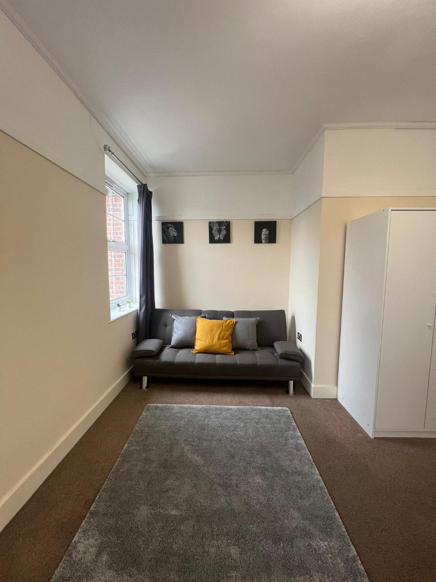 Stunning Wembley Stadium Flat Habitación en casa particular Londres