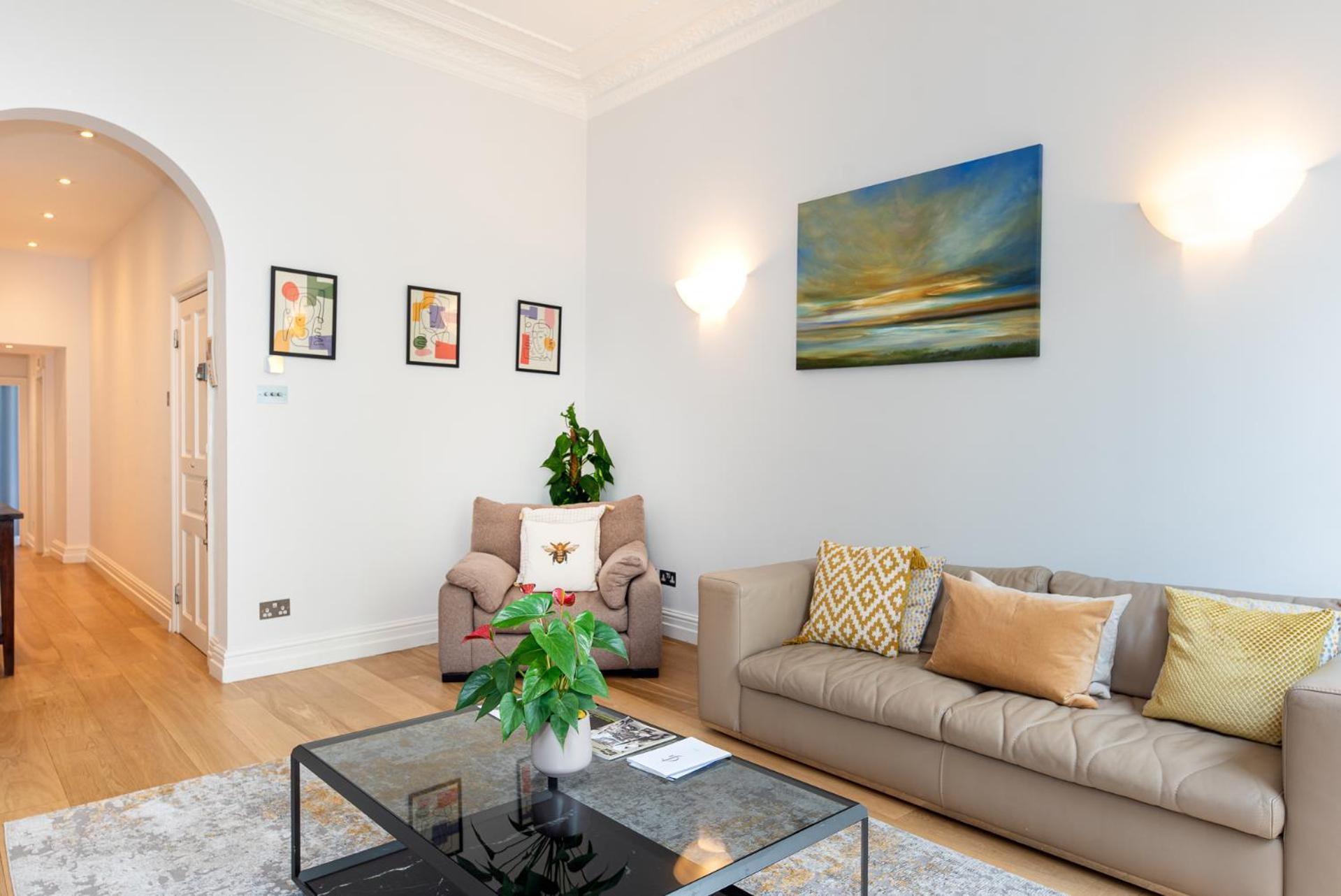 Apartamento 2-bedroom Victorian In Kensington Londres