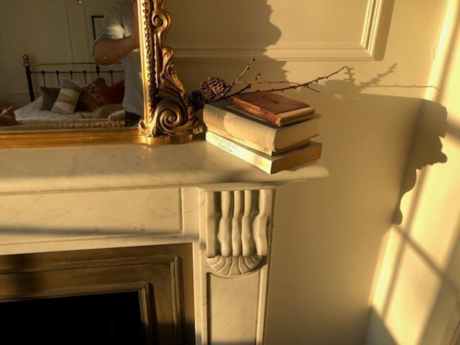 Gorgeous Grade Ii Listed Georgian House - Leafy Square Views -