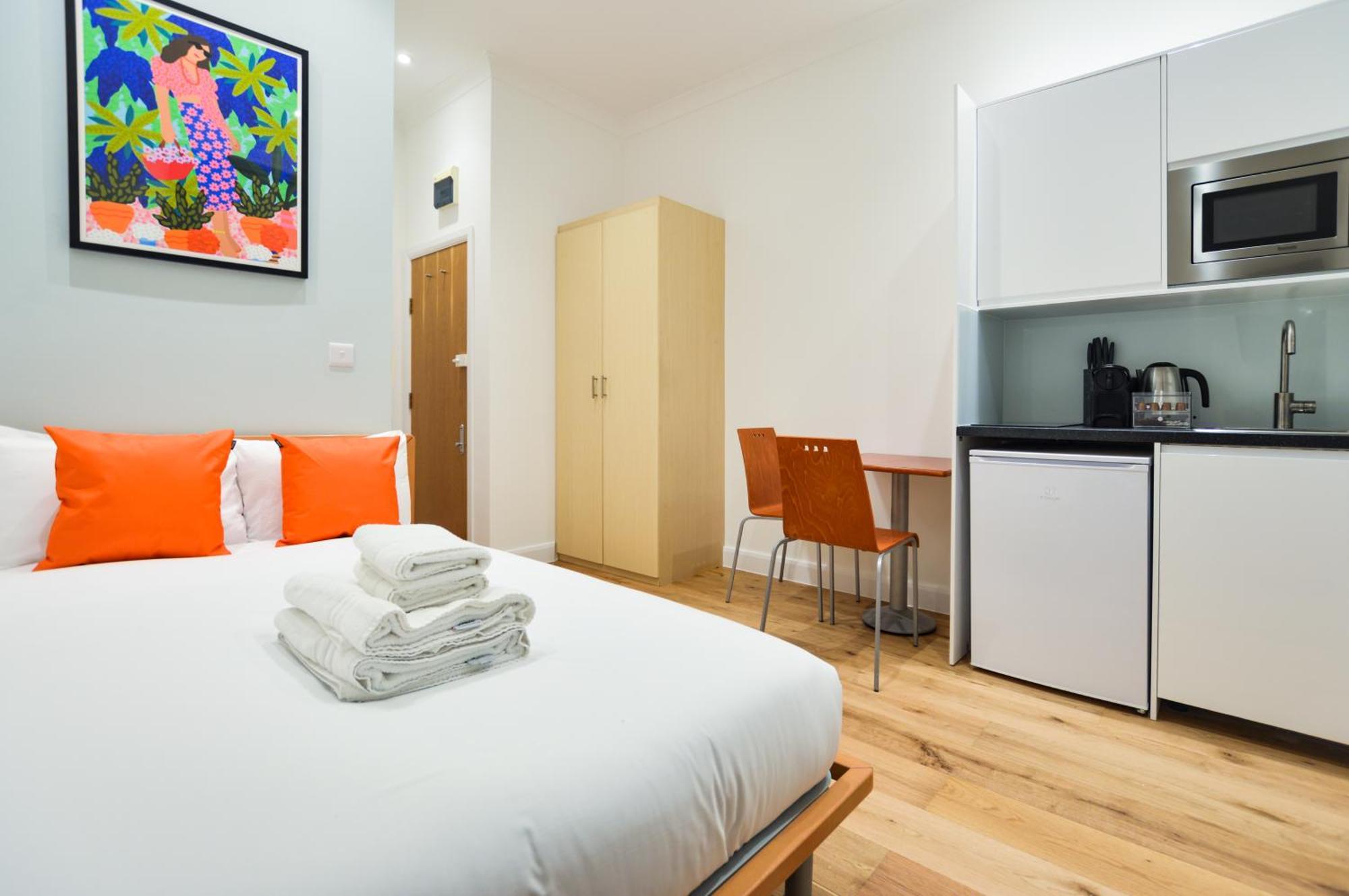 Queensborough Terrace Serviced By Concept Apartment