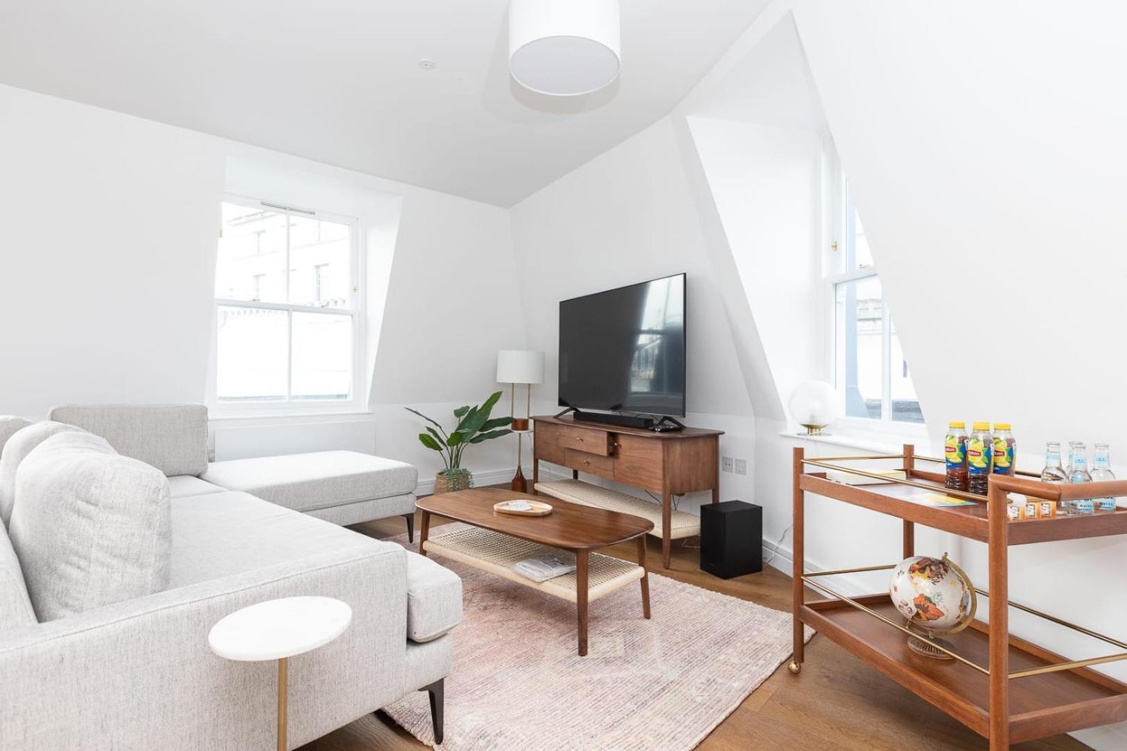 Stunning 2 Bedroom Duplex In Holborn *