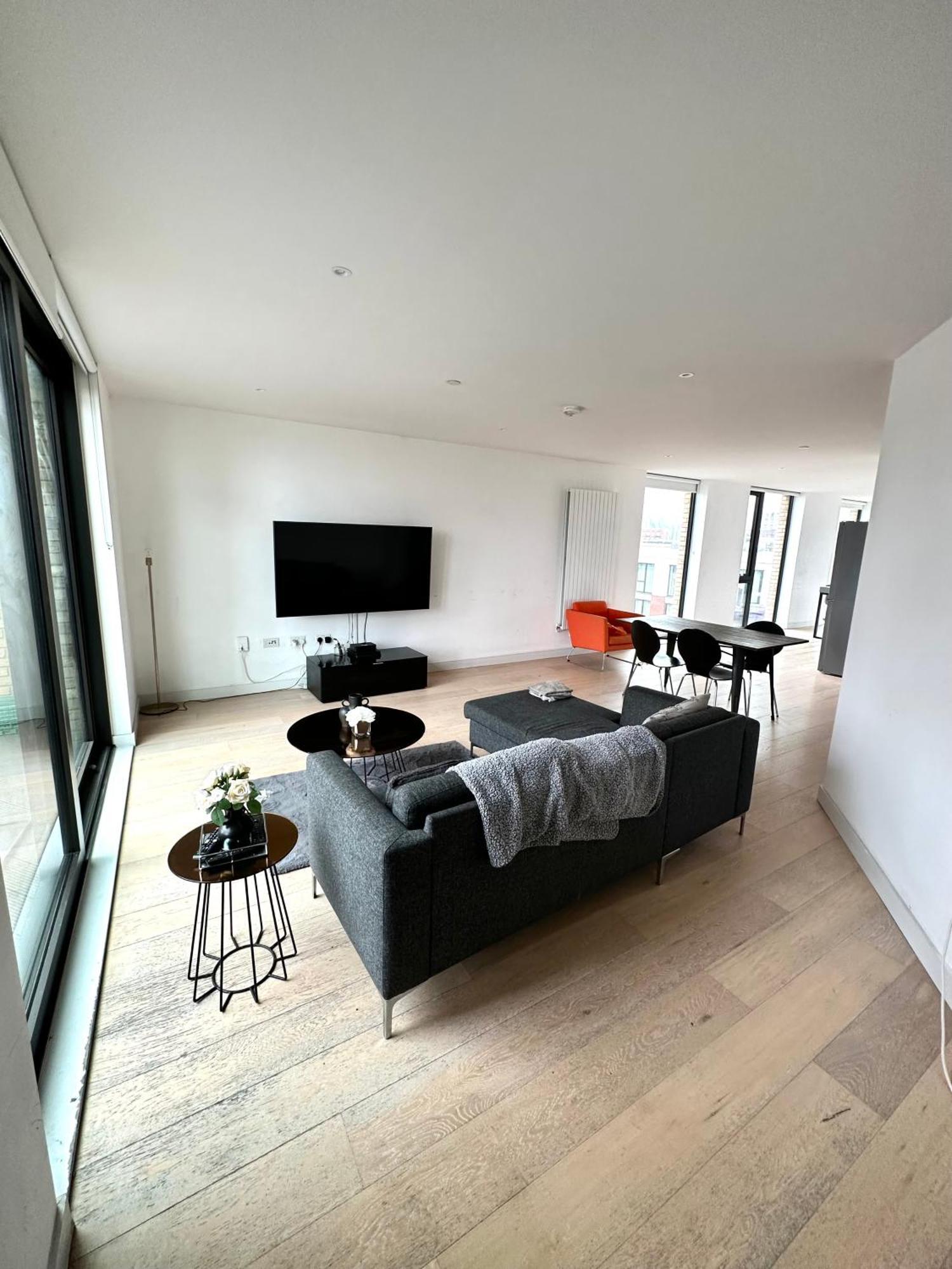 Penthouse 1 Bedroom *