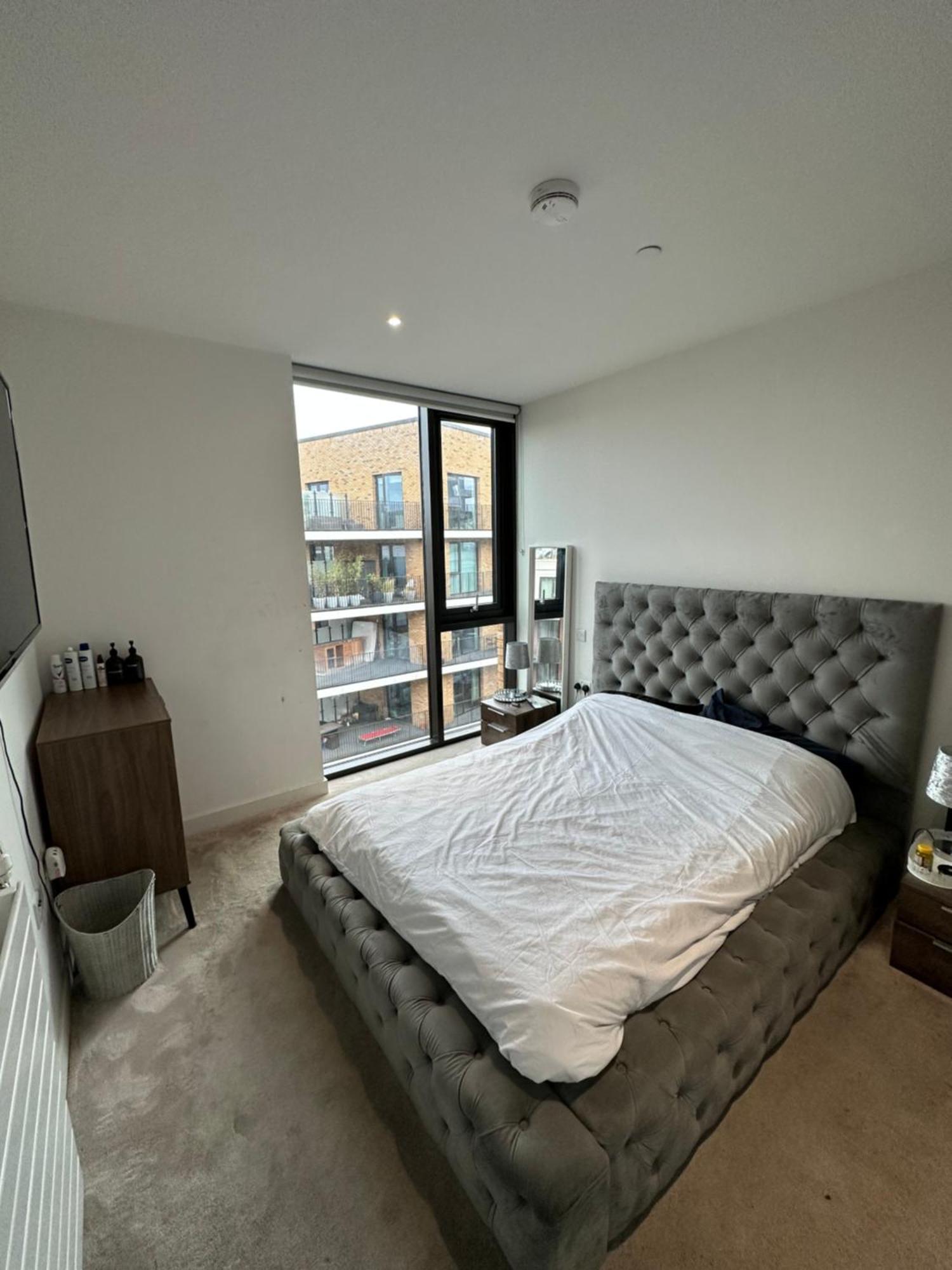 Penthouse 1 Bedroom Apartment *