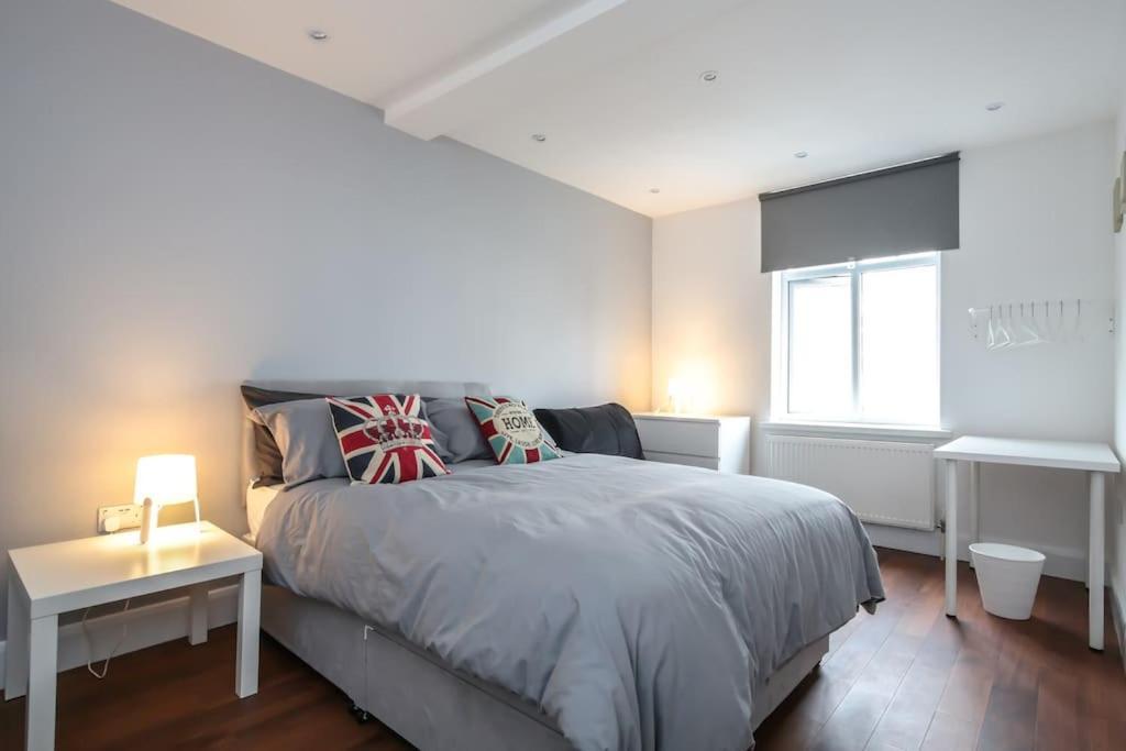 Hébergement de vacances Large Modern Spacious House 6 Bedrooms 5 Bathrooms Londres