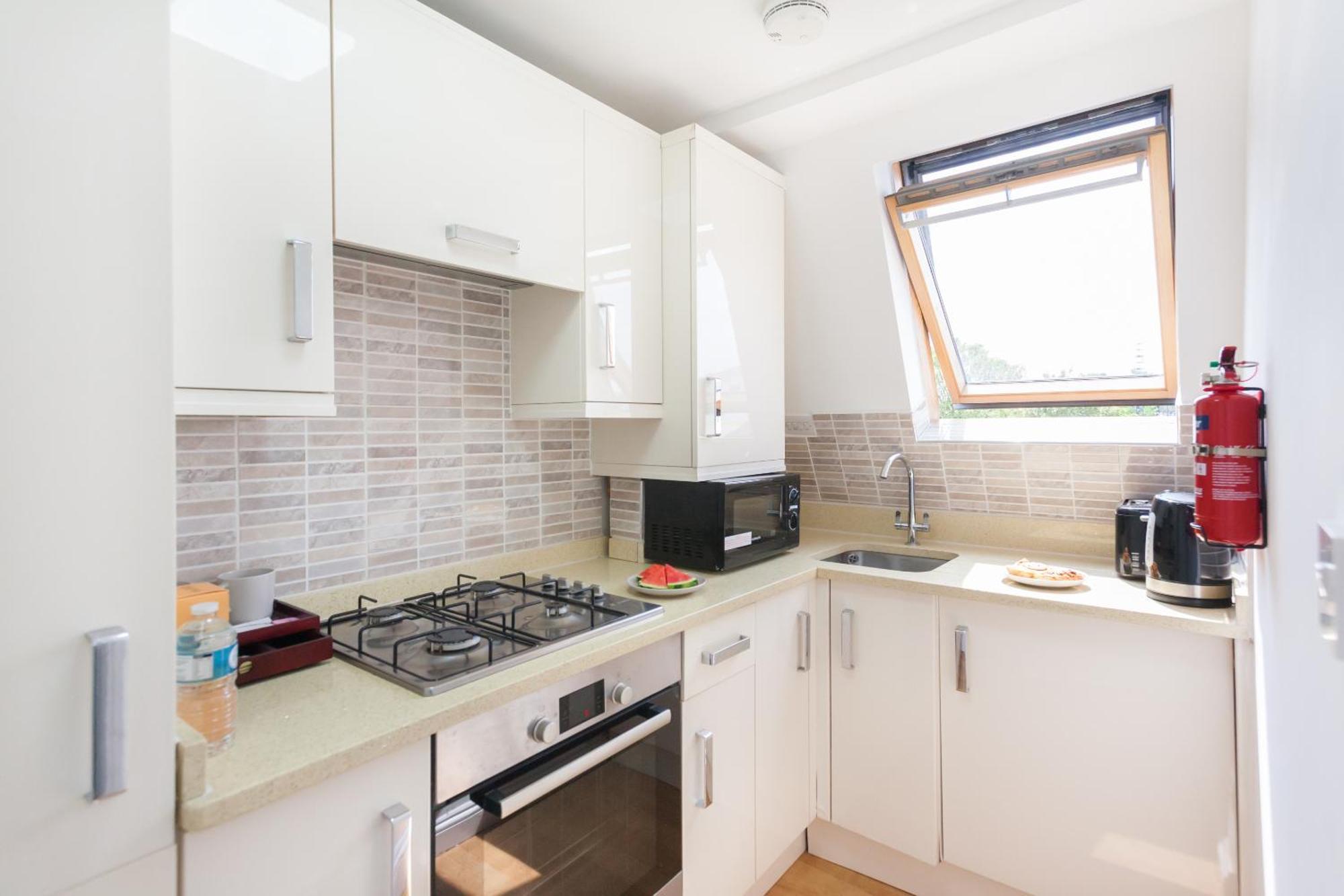 Holloway Budget - 1 Minute To Emirates Stadium - Next To Station - Center * Londres
