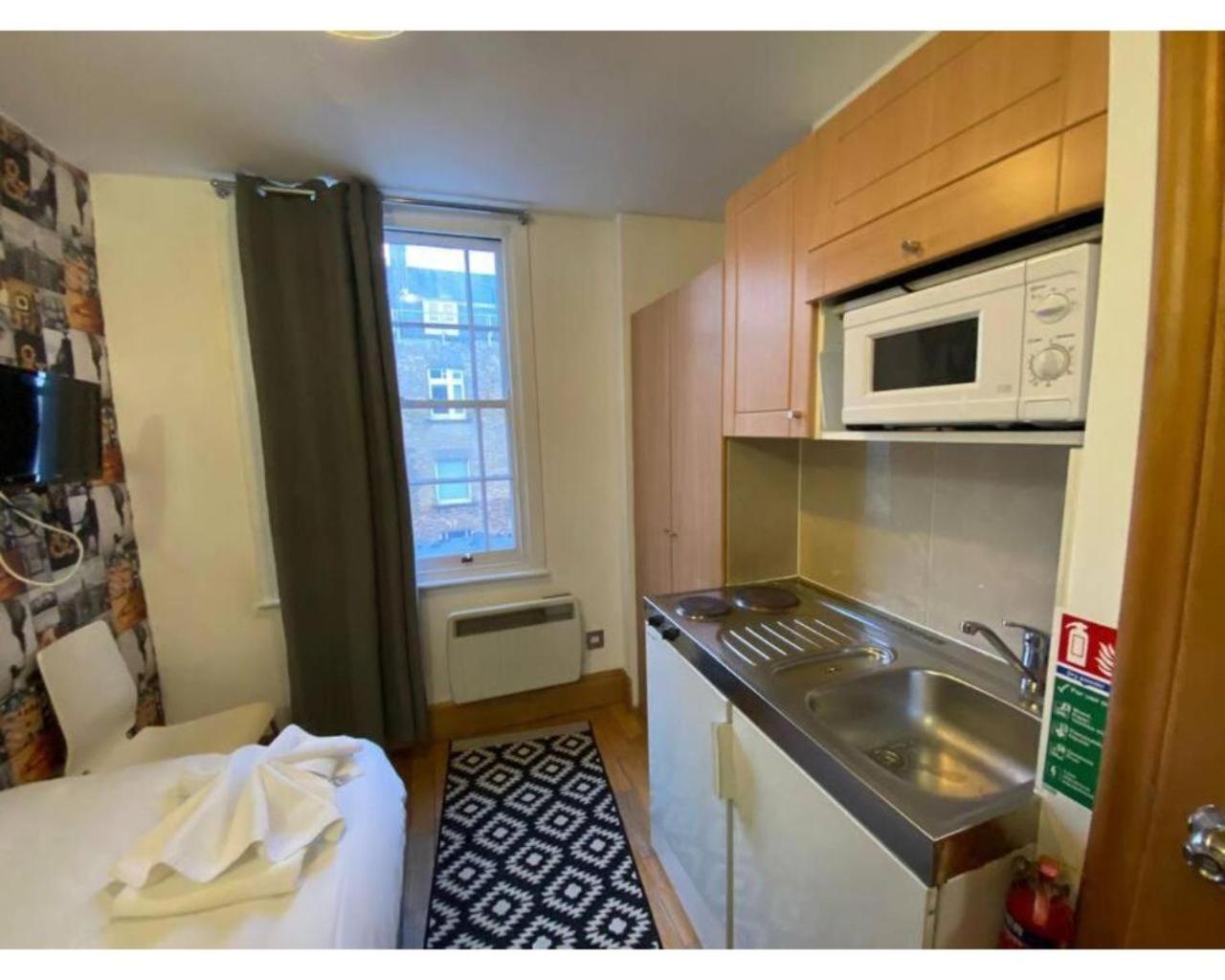 Appartement 80 Inverness Terrace *