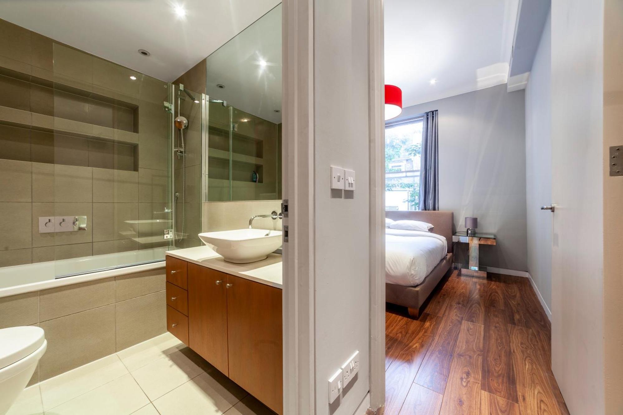 Bright & Modern 1bdr Flat Near Lakeside Road Appartement Londres